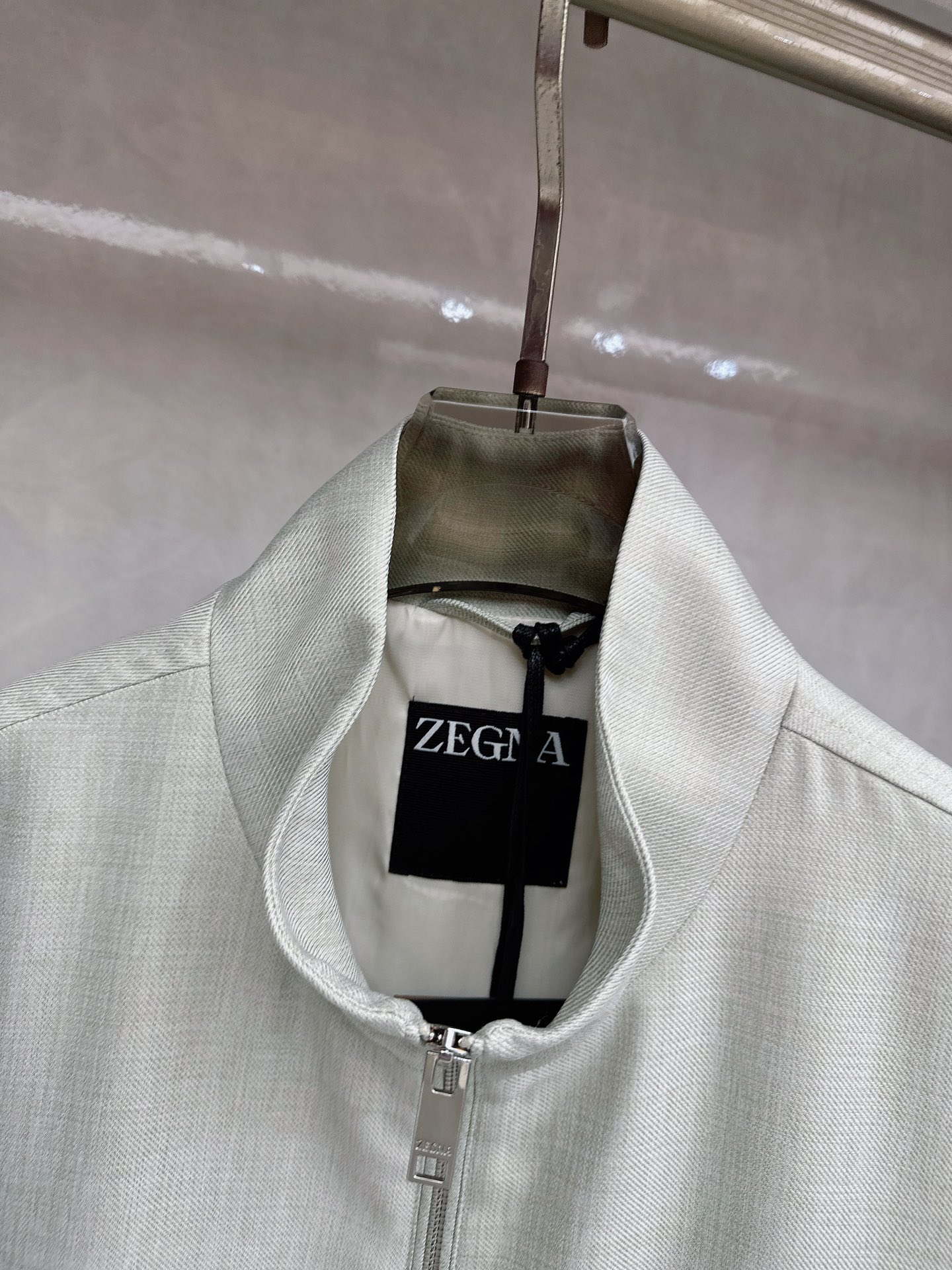 🆕🆕🆕【Zegna】杰尼亚 新款夹克杰家始终秉持着对卓越品质和精湛工艺的不懈追求，推出这款令人倾心的经典