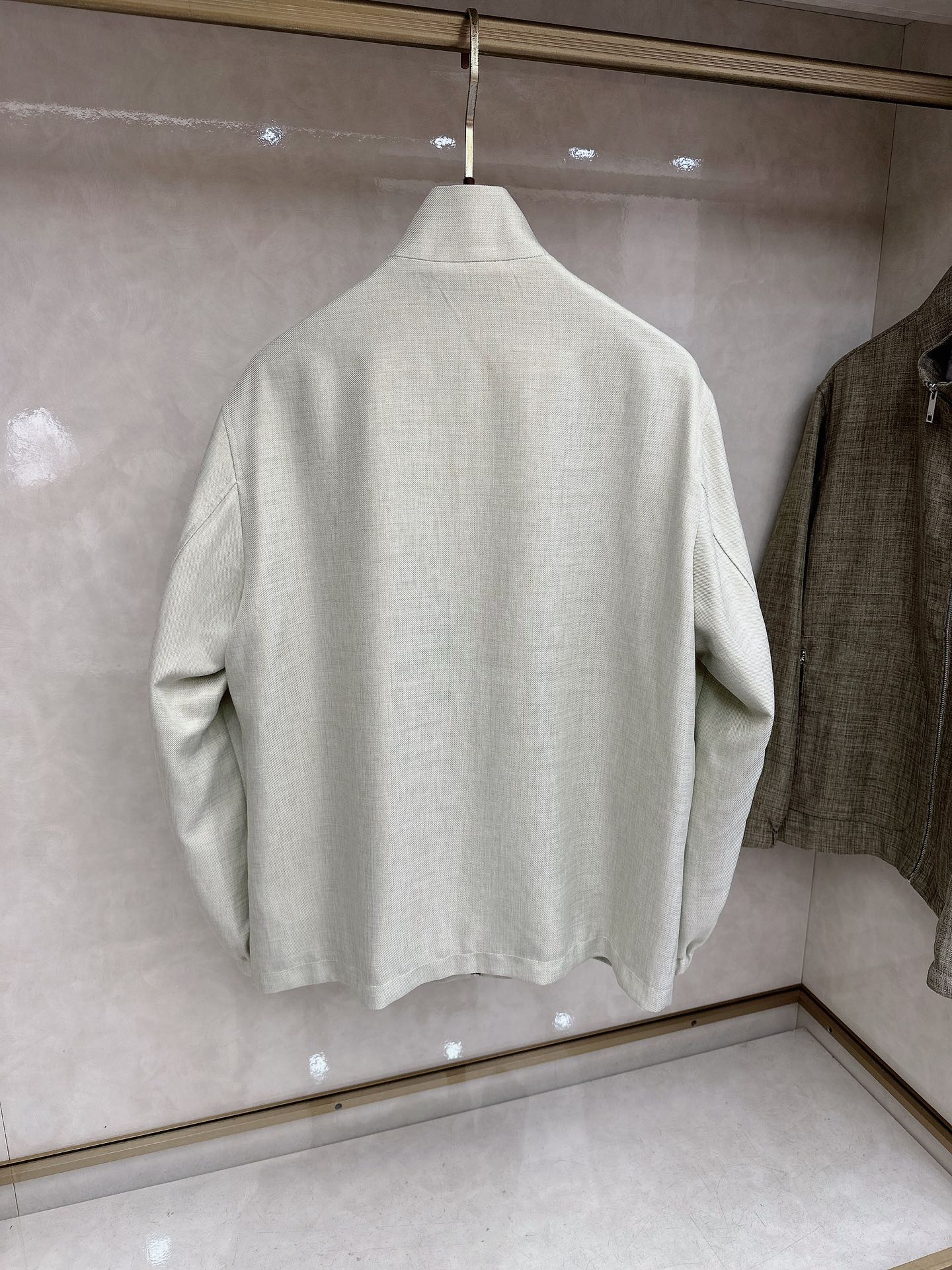 🆕🆕🆕【Zegna】杰尼亚 新款夹克杰家始终秉持着对卓越品质和精湛工艺的不懈追求，推出这款令人倾心的经典