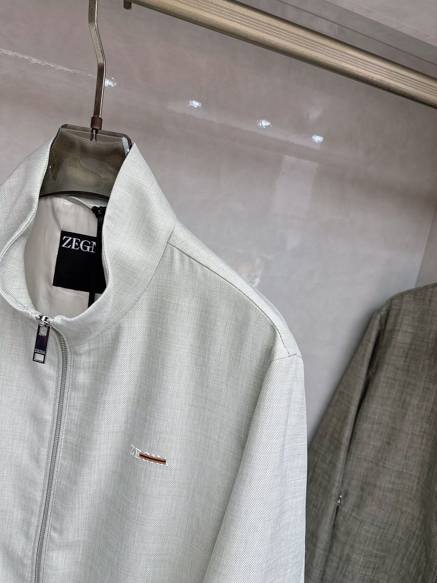 🆕🆕🆕【Zegna】杰尼亚 新款夹克杰家始终秉持着对卓越品质和精湛工艺的不懈追求，推出这款令人倾心的经典