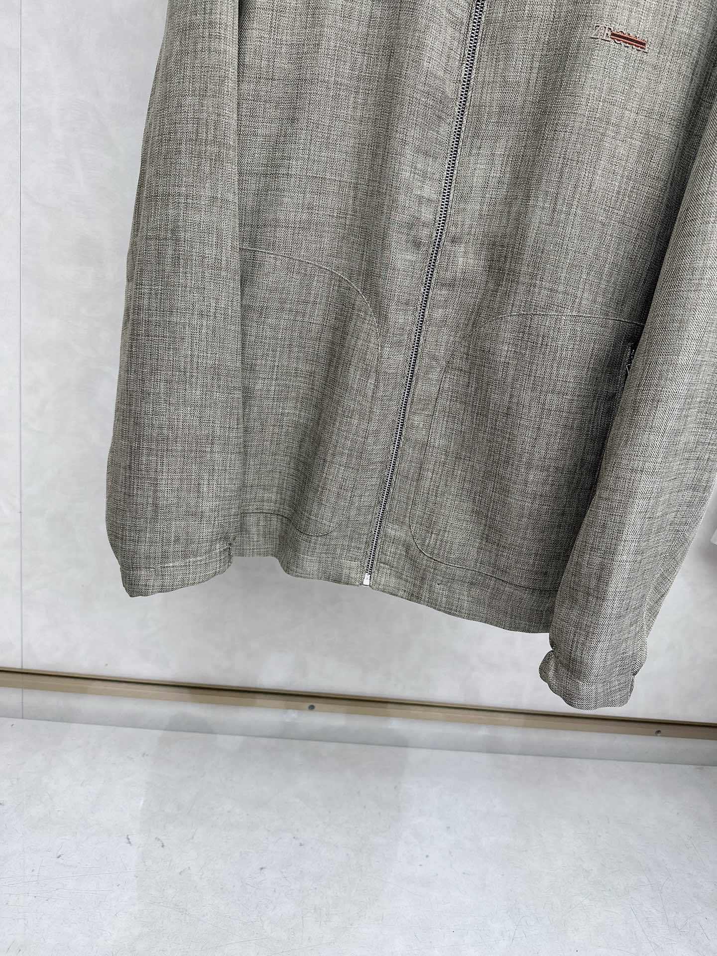 🆕🆕🆕【Zegna】杰尼亚 新款夹克杰家始终秉持着对卓越品质和精湛工艺的不懈追求，推出这款令人倾心的经典