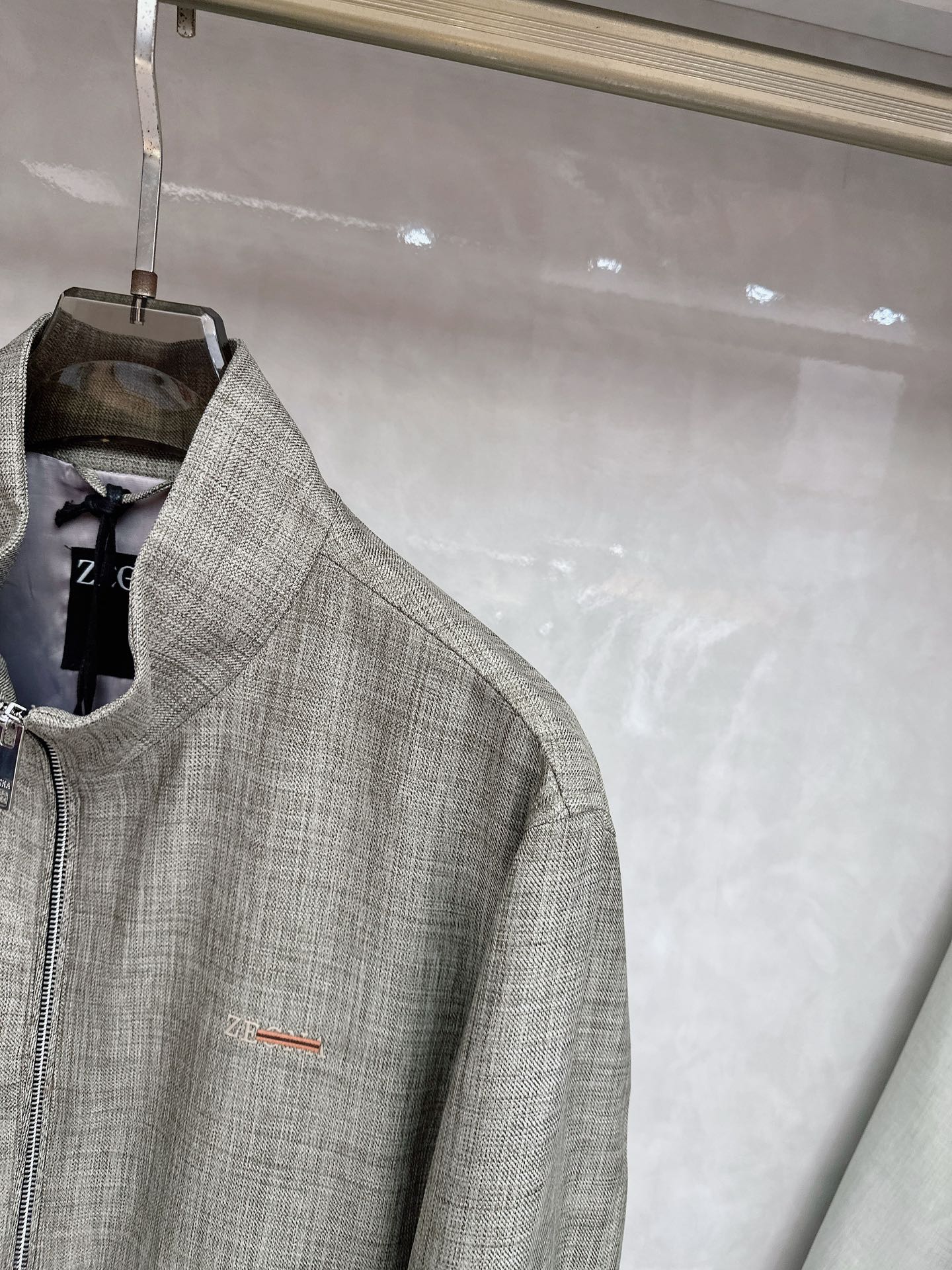 🆕🆕🆕【Zegna】杰尼亚 新款夹克杰家始终秉持着对卓越品质和精湛工艺的不懈追求，推出这款令人倾心的经典