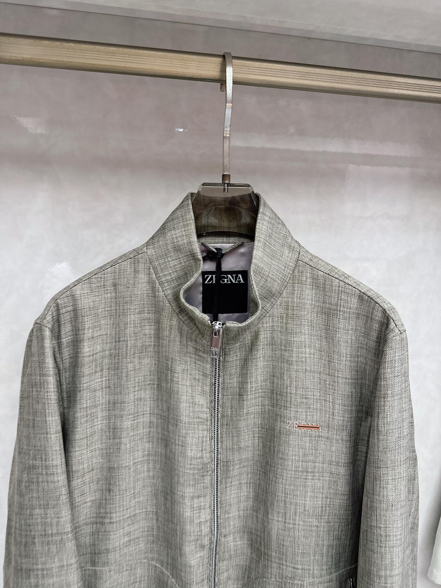 🆕🆕🆕【Zegna】杰尼亚 新款夹克杰家始终秉持着对卓越品质和精湛工艺的不懈追求，推出这款令人倾心的经典