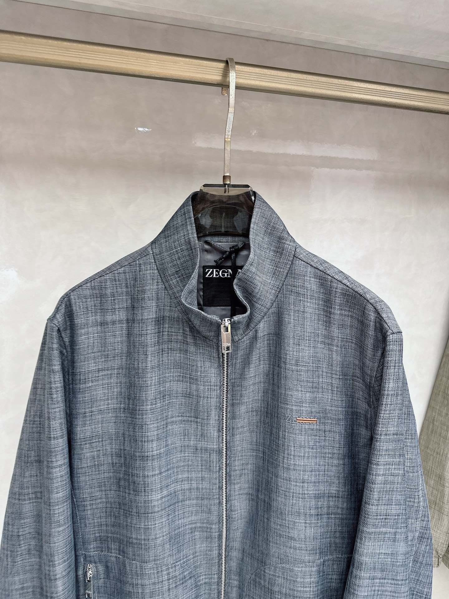 🆕🆕🆕【Zegna】杰尼亚 新款夹克杰家始终秉持着对卓越品质和精湛工艺的不懈追求，推出这款令人倾心的经典