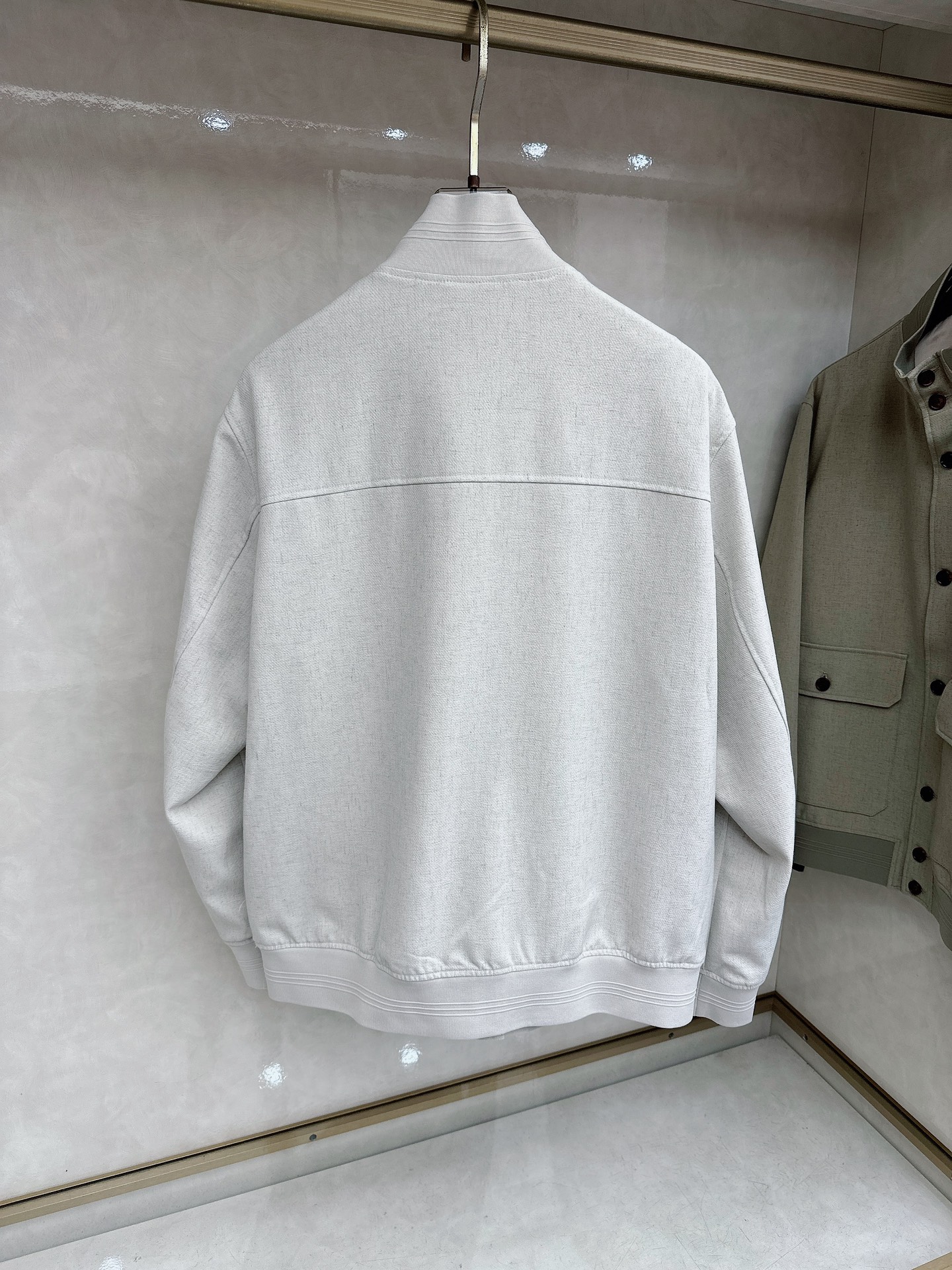 🆕🆕🆕【Loro Pina】诺悠翩雅 春夏新品前襟翻盖口袋麻料夹克，轻商务的休闲之选，在都市生活的快节奏