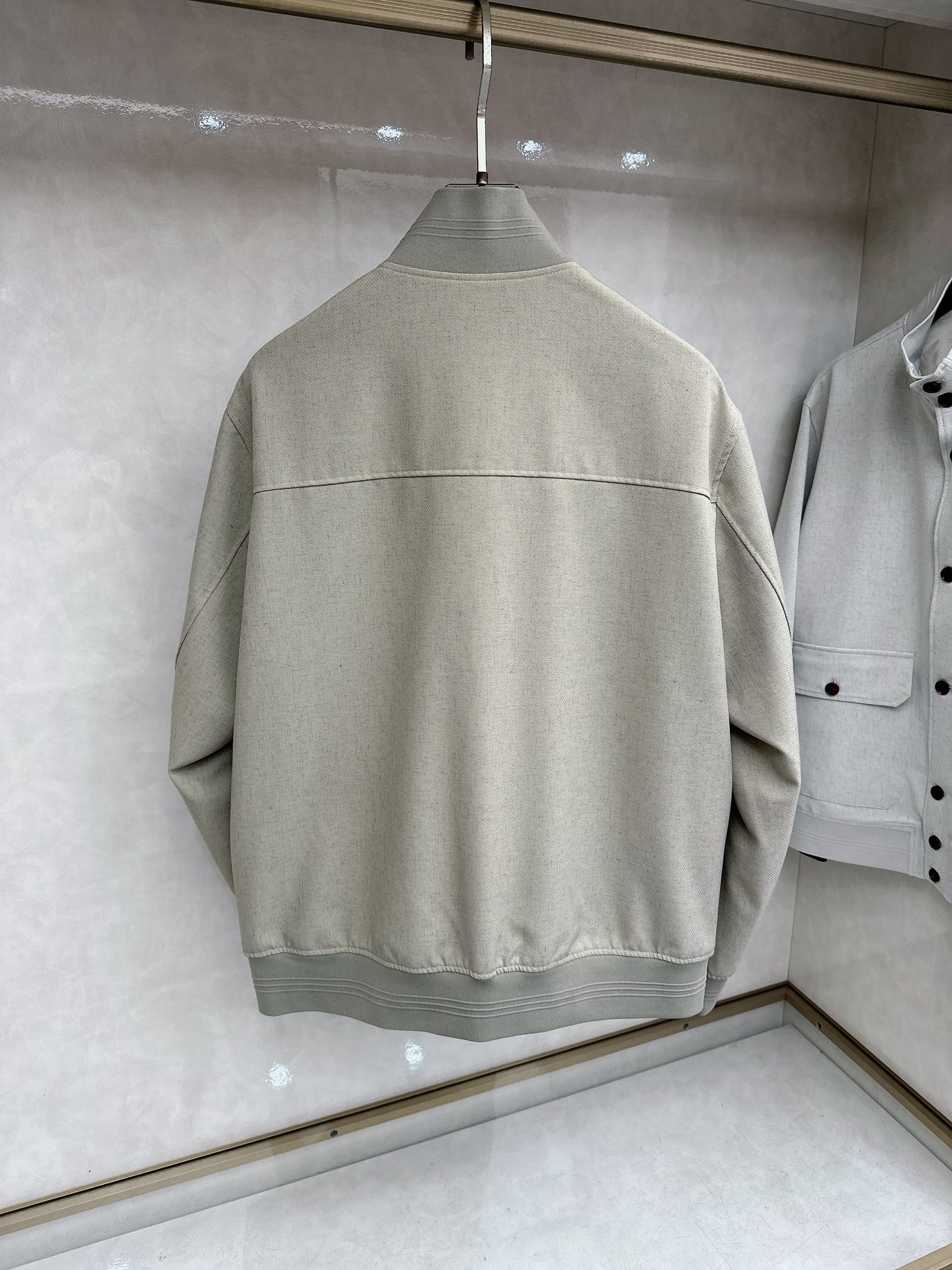 🆕🆕🆕【Loro Pina】诺悠翩雅 春夏新品前襟翻盖口袋麻料夹克，轻商务的休闲之选，在都市生活的快节奏