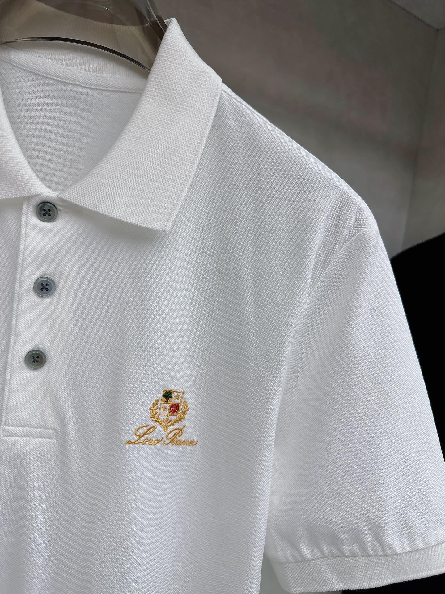 Lo*ro Pi*na诺 u翩雅 喜欢老钱风的强烈推荐 商务休闲 三粒扣翻领短袖POLO衫 打破纽扣式常