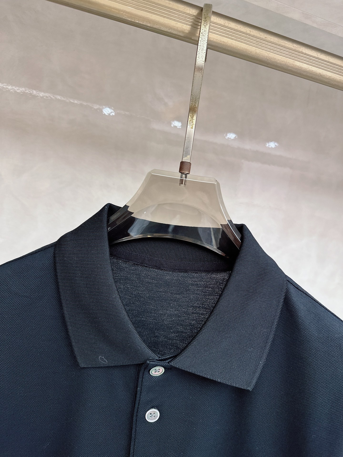 Lo*ro Pi*na诺 u翩雅 喜欢老钱风的强烈推荐 商务休闲 三粒扣翻领短袖POLO衫 打破纽扣式常