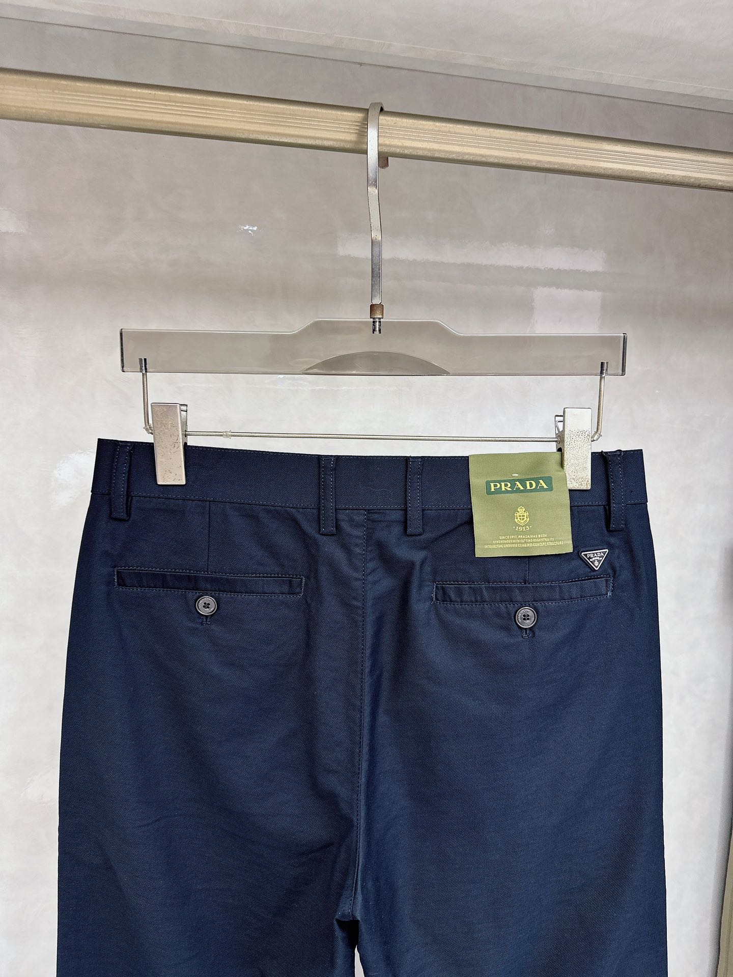 普拉达 2026春夏亚洲系列最新款！高端狠货 高端订制修身商务休闲裤西裤 原版五金 日常商务休闲都完全适