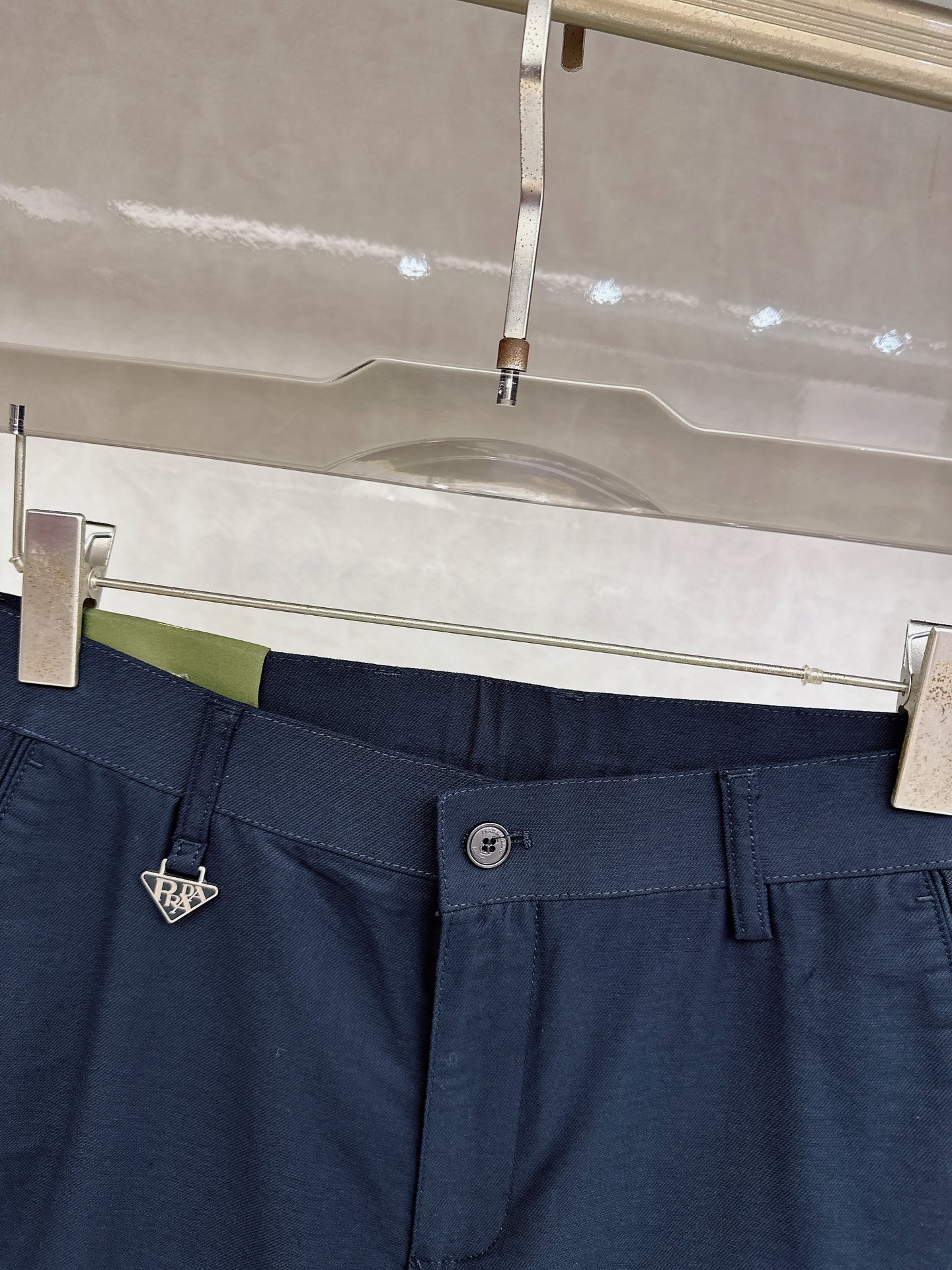 普拉达 2026春夏亚洲系列最新款！高端狠货 高端订制修身商务休闲裤西裤 原版五金 日常商务休闲都完全适