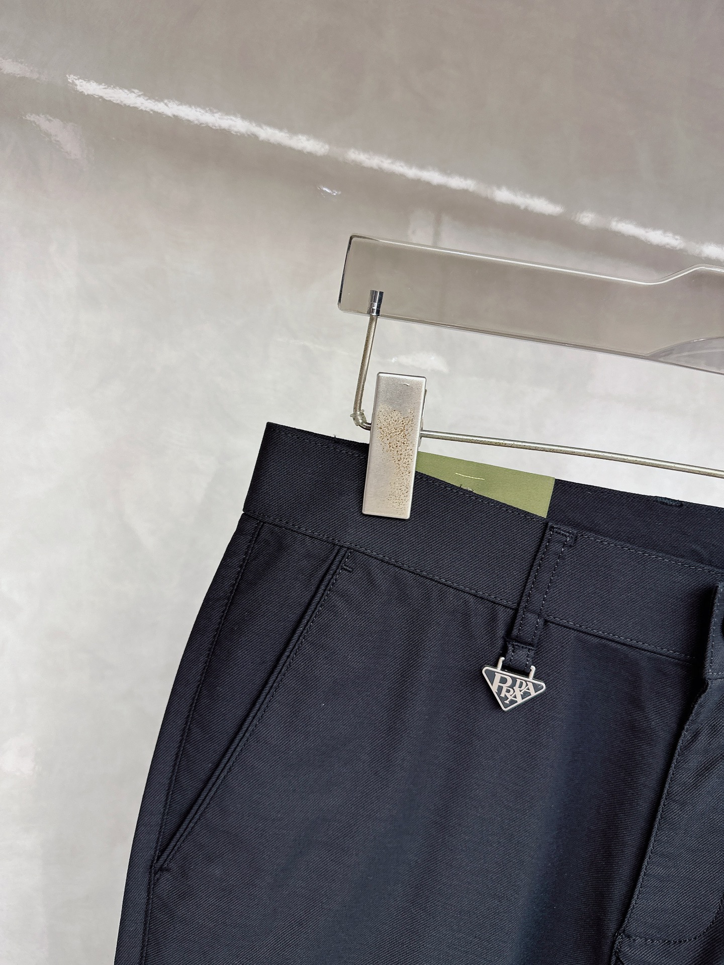 普拉达 2026春夏亚洲系列最新款！高端狠货 高端订制修身商务休闲裤西裤 原版五金 日常商务休闲都完全适