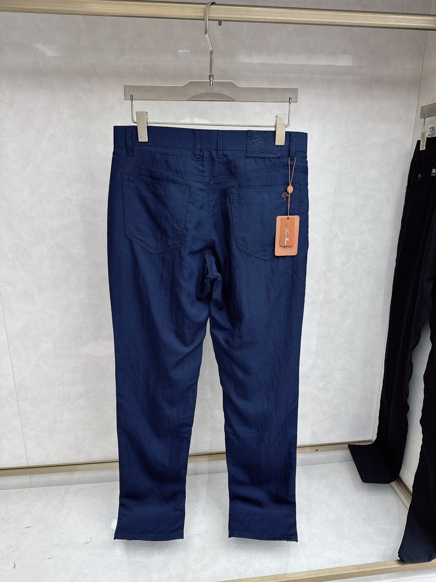 Loro piana 春夏新品重工休闲牛仔裤👖，进口优质水洗弹力面料，上身舒适透气有弹力，客供五金辅料装