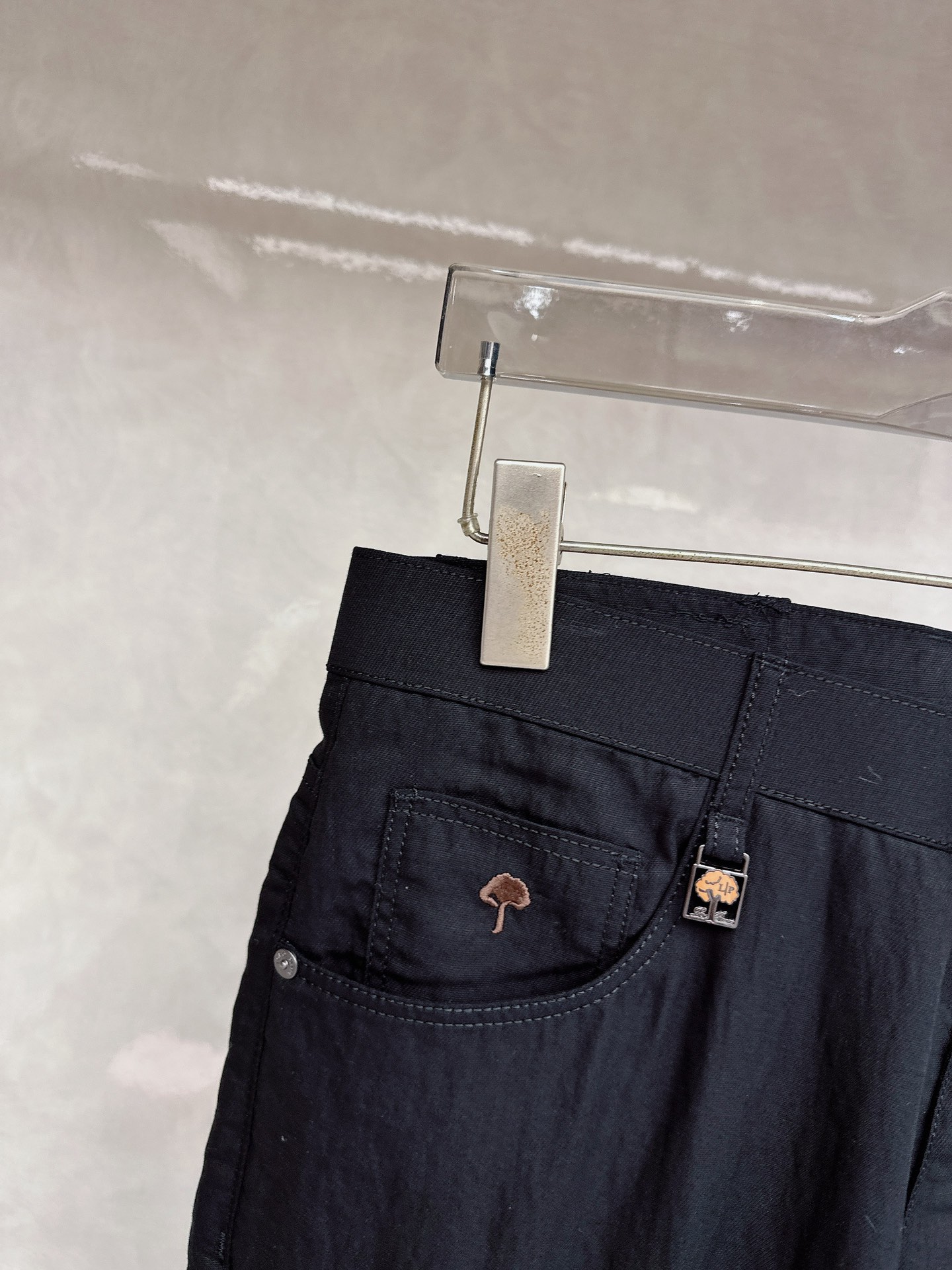 Loro piana 春夏新品重工休闲牛仔裤👖，进口优质水洗弹力面料，上身舒适透气有弹力，客供五金辅料装