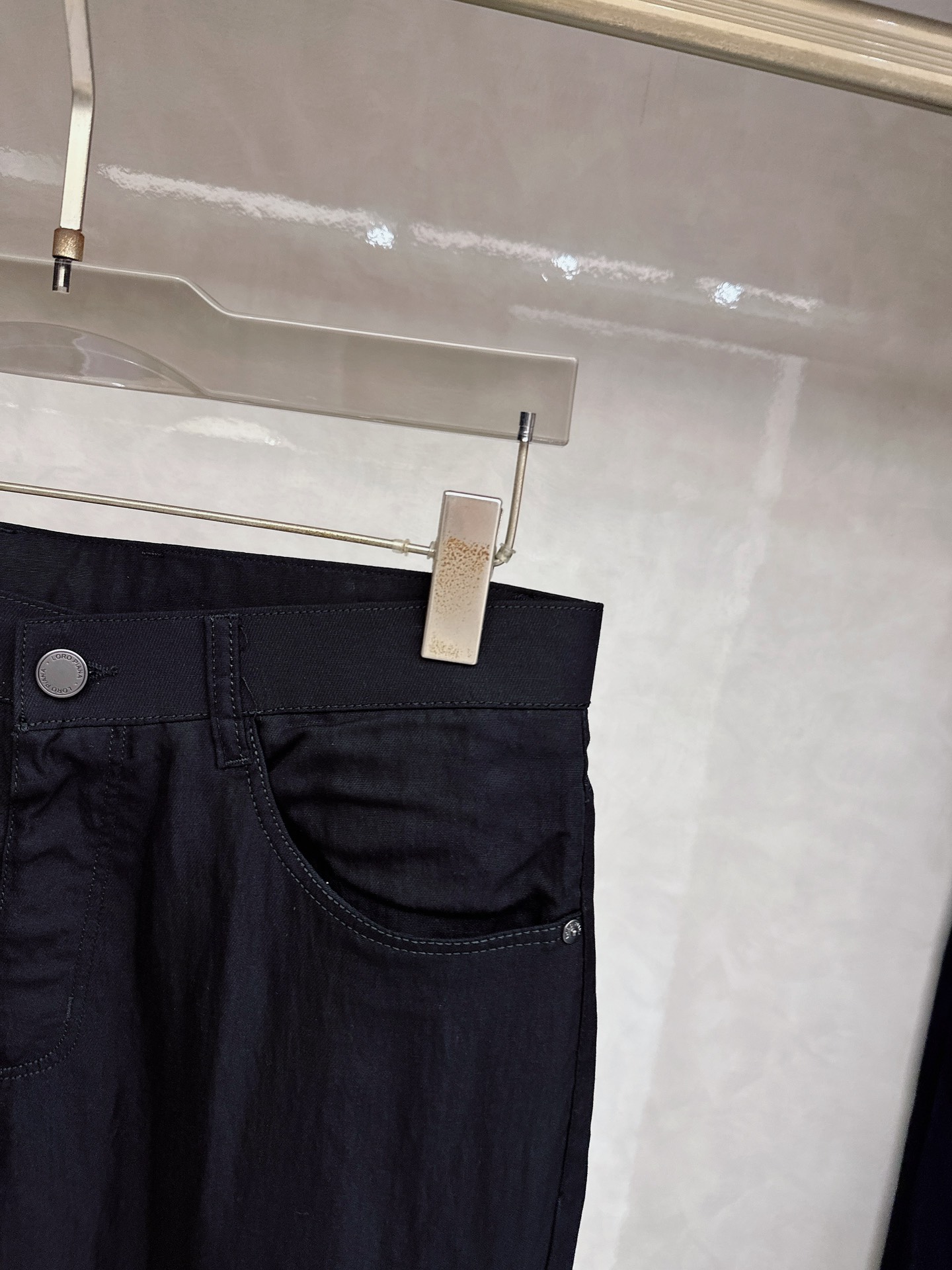 Loro piana 春夏新品重工休闲牛仔裤👖，进口优质水洗弹力面料，上身舒适透气有弹力，客供五金辅料装