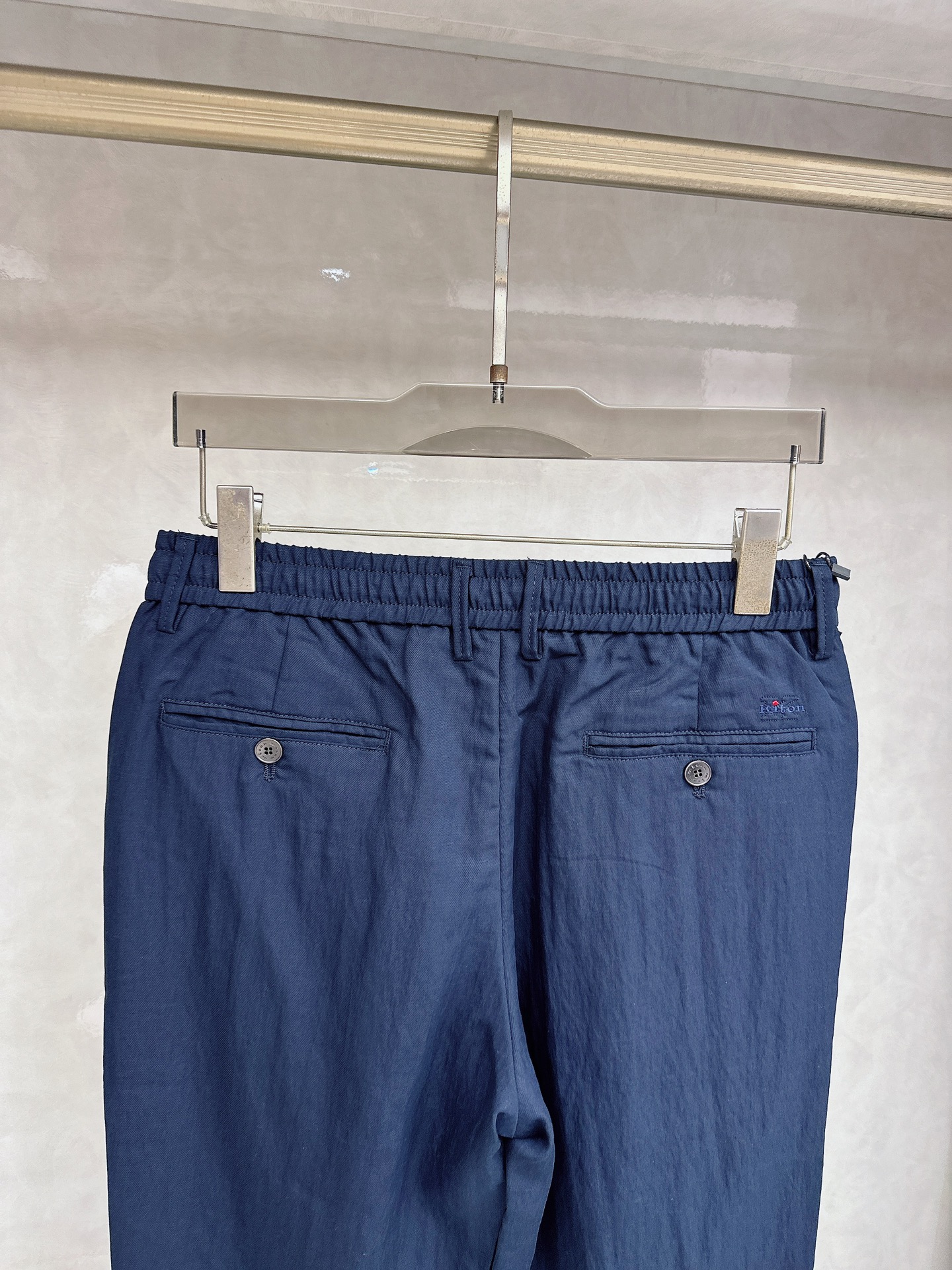 kiton 2026春夏新品重工休闲牛仔裤👖，进口优质水洗弹力面料，上身舒适透气有弹力，客供五金辅料装饰