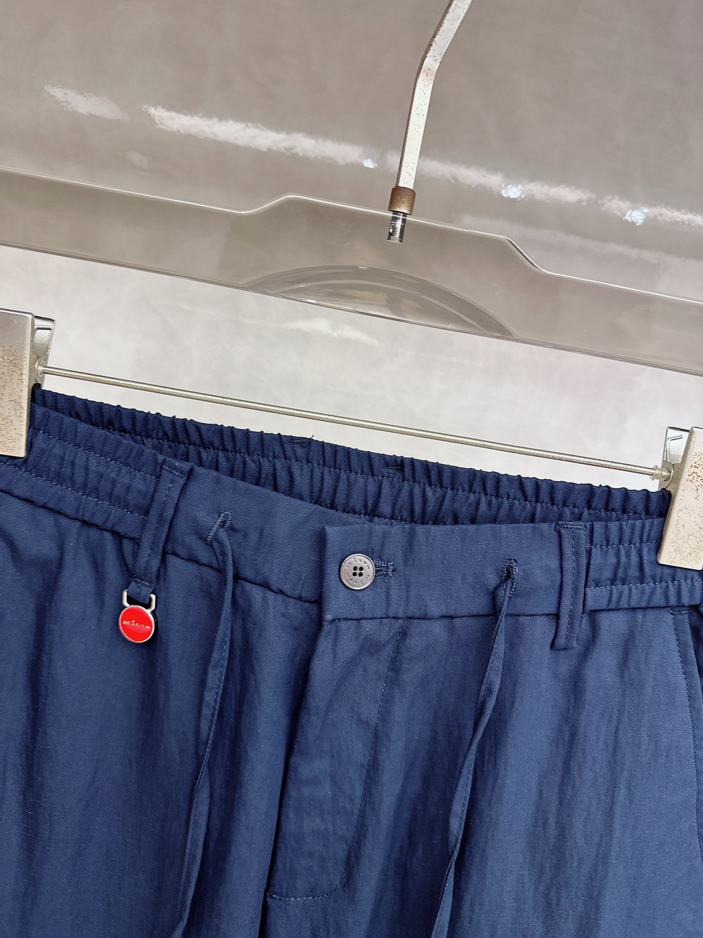 kiton 2026春夏新品重工休闲牛仔裤👖，进口优质水洗弹力面料，上身舒适透气有弹力，客供五金辅料装饰