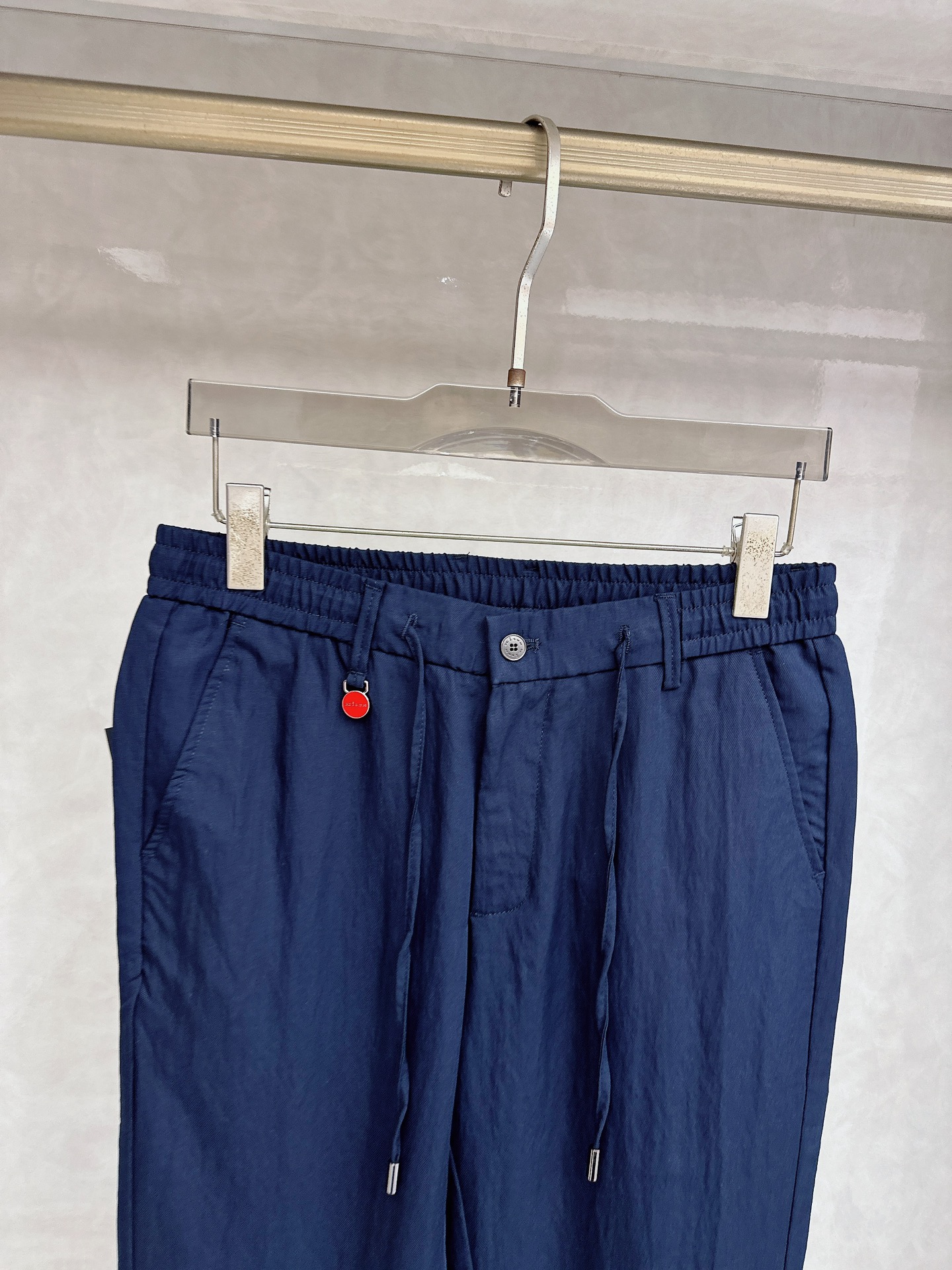 kiton 2026春夏新品重工休闲牛仔裤👖，进口优质水洗弹力面料，上身舒适透气有弹力，客供五金辅料装饰