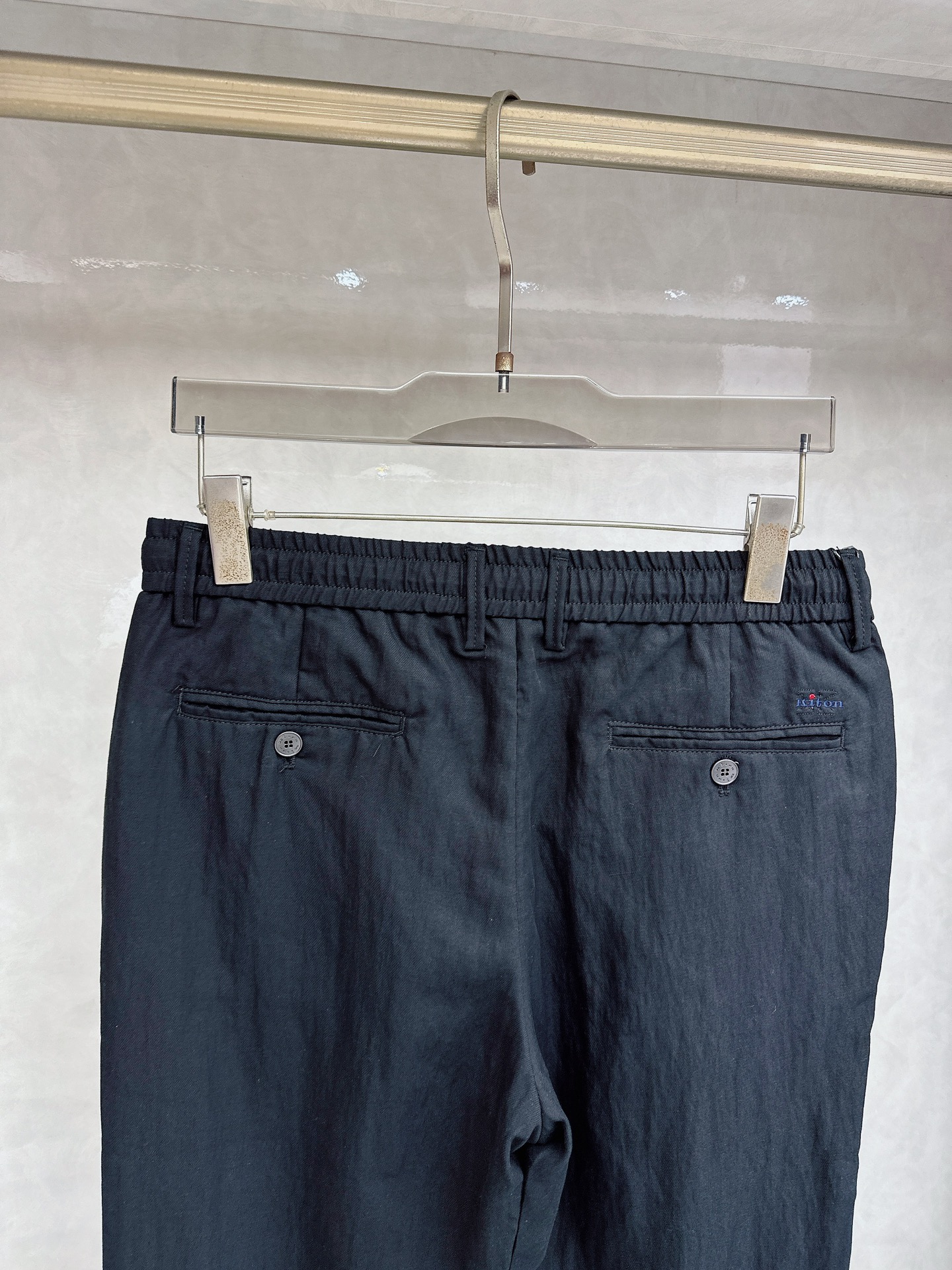 kiton 2026春夏新品重工休闲牛仔裤👖，进口优质水洗弹力面料，上身舒适透气有弹力，客供五金辅料装饰