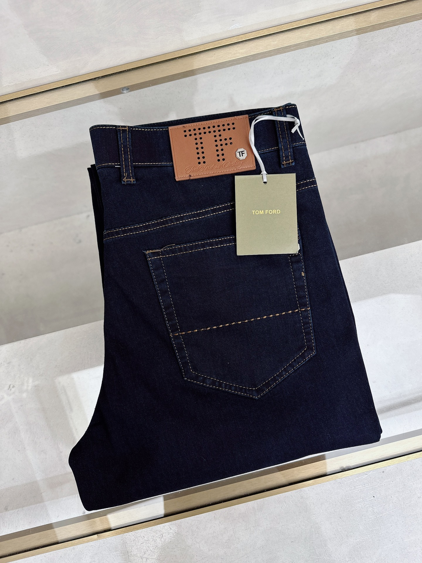 TF 2026春夏新品重工休闲牛仔裤👖，进口优质水洗弹力面料，上身舒适透气有弹力，客供五金辅料装饰，版型