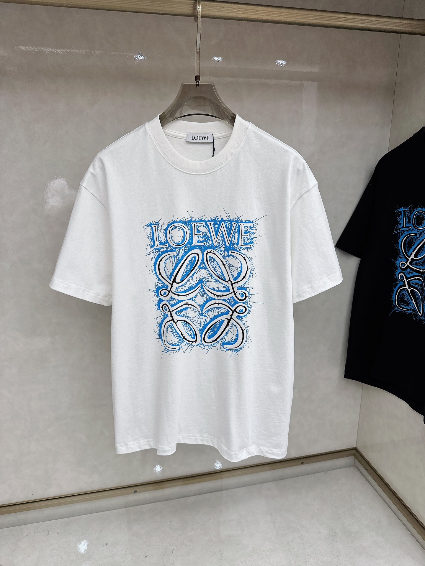 罗意威 2026春夏新款首发专柜最新款短袖圆领T恤 高端订制 设计前卫时尚！品牌logo重工艺设计 高端