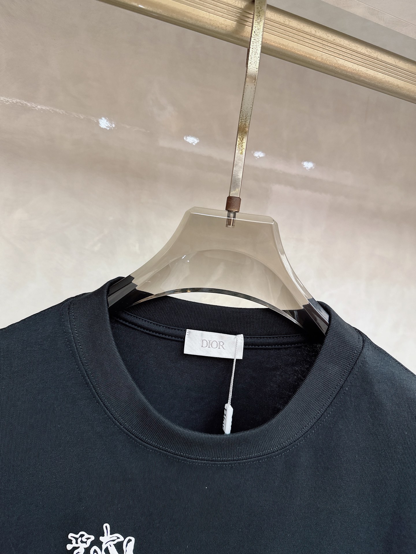 迪奥 2026春夏新款首发专柜最新款短袖圆领T恤 高端订制 设计前卫时尚！品牌logo重工艺设计 高端定