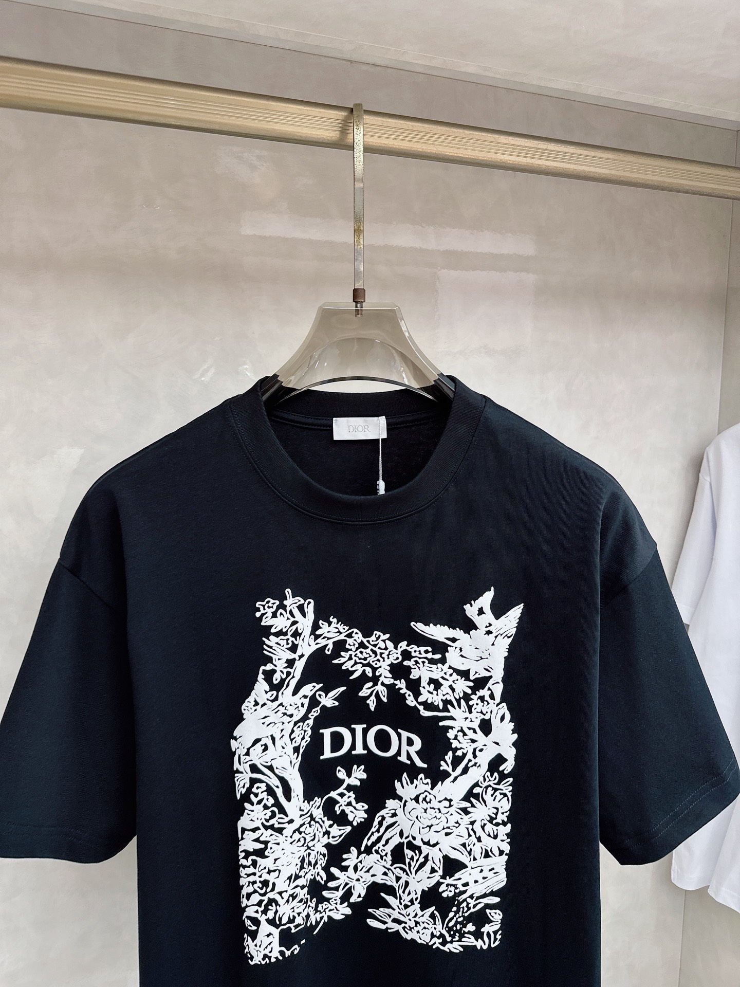 迪奥 2026春夏新款首发专柜最新款短袖圆领T恤 高端订制 设计前卫时尚！品牌logo重工艺设计 高端定