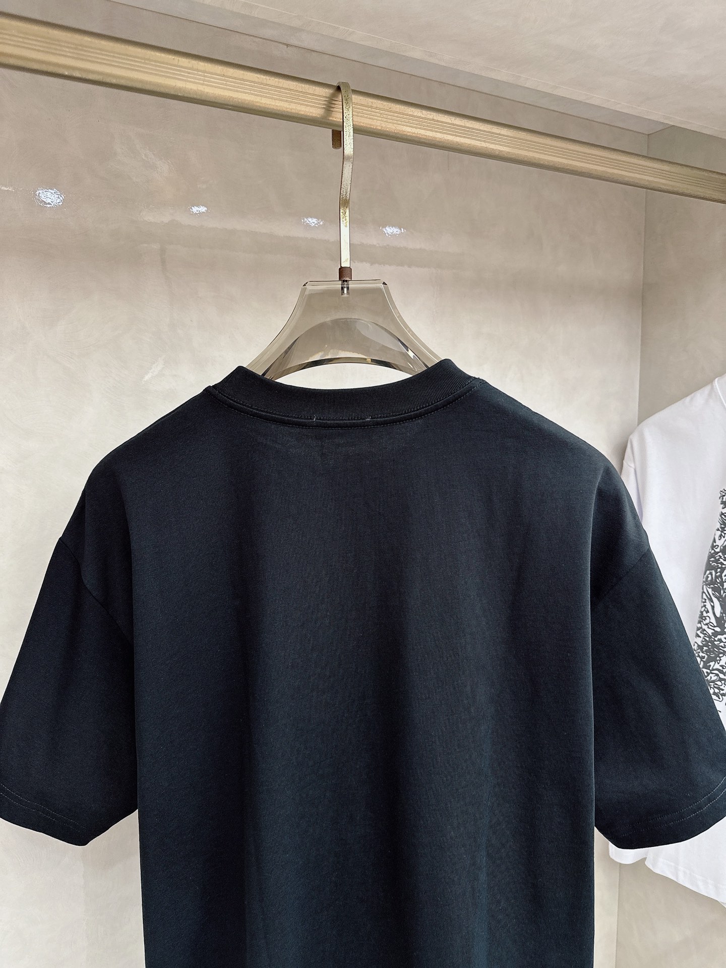 迪奥 2026春夏新款首发专柜最新款短袖圆领T恤 高端订制 设计前卫时尚！品牌logo重工艺设计 高端定