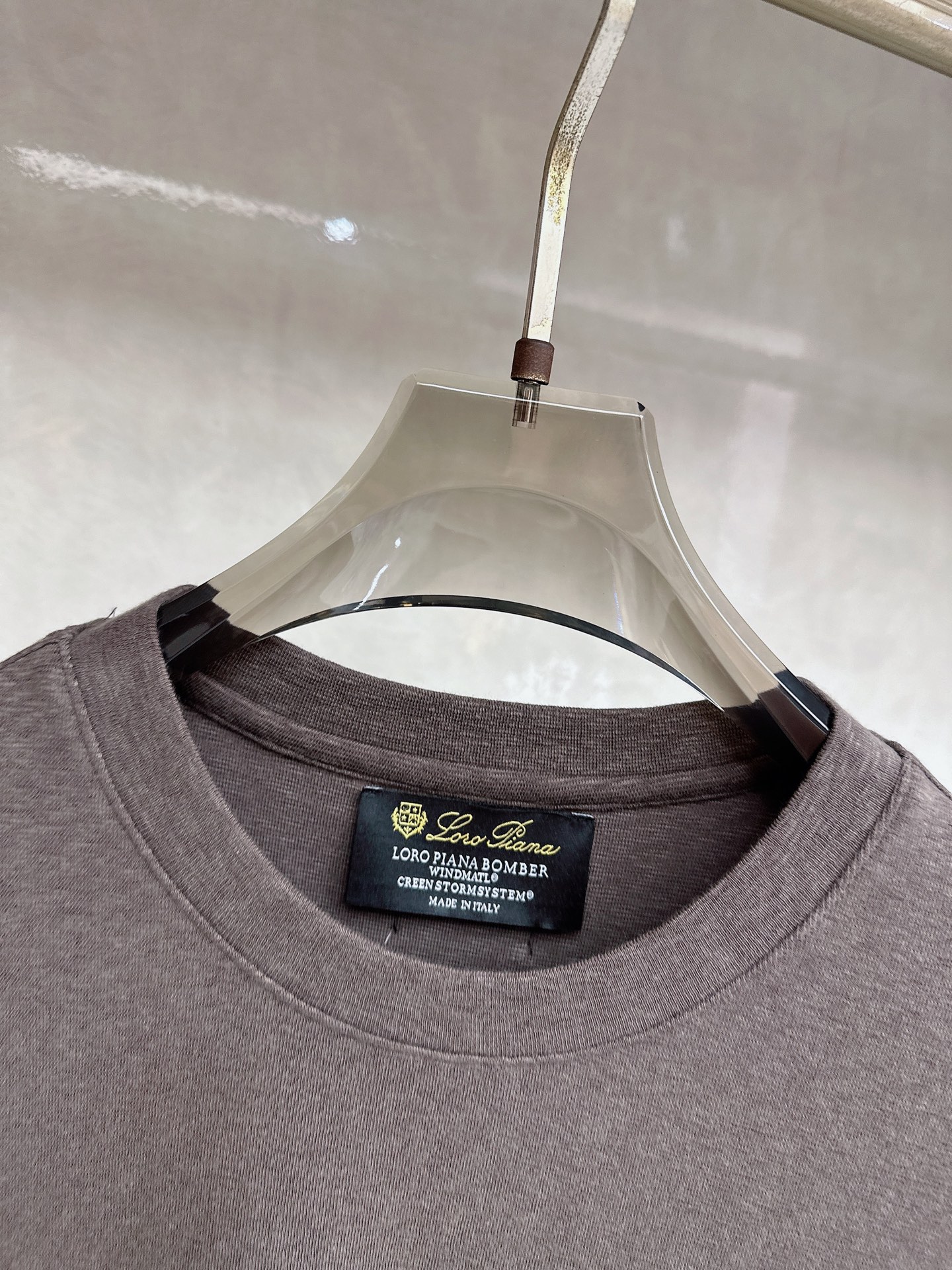 Loro piana 新款针织衫，松弛老钱，让绅士感在针织里自然流露透气针织面料告别束缚感，肌理织纹垂坠