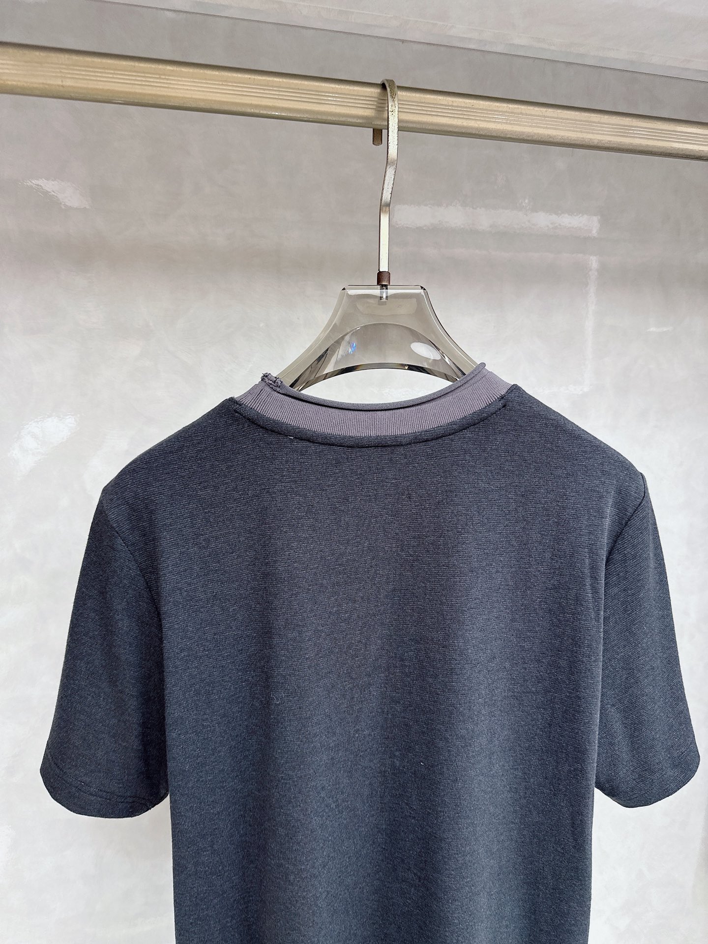 Loew罗意威 2026新款针织衫，松弛老钱，让绅士感在针织里自然流露透气针织面料告别束缚感，肌理织纹垂