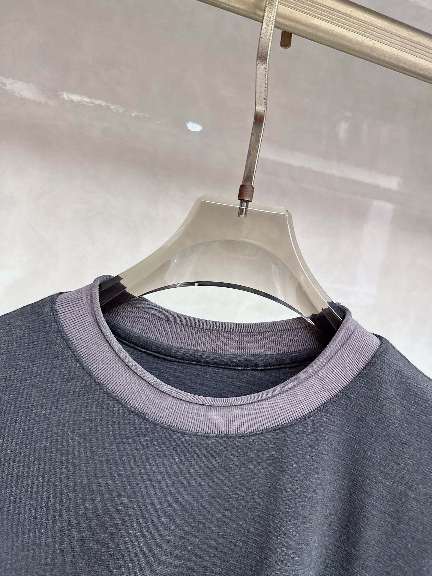 Loew罗意威 2026新款针织衫，松弛老钱，让绅士感在针织里自然流露透气针织面料告别束缚感，肌理织纹垂