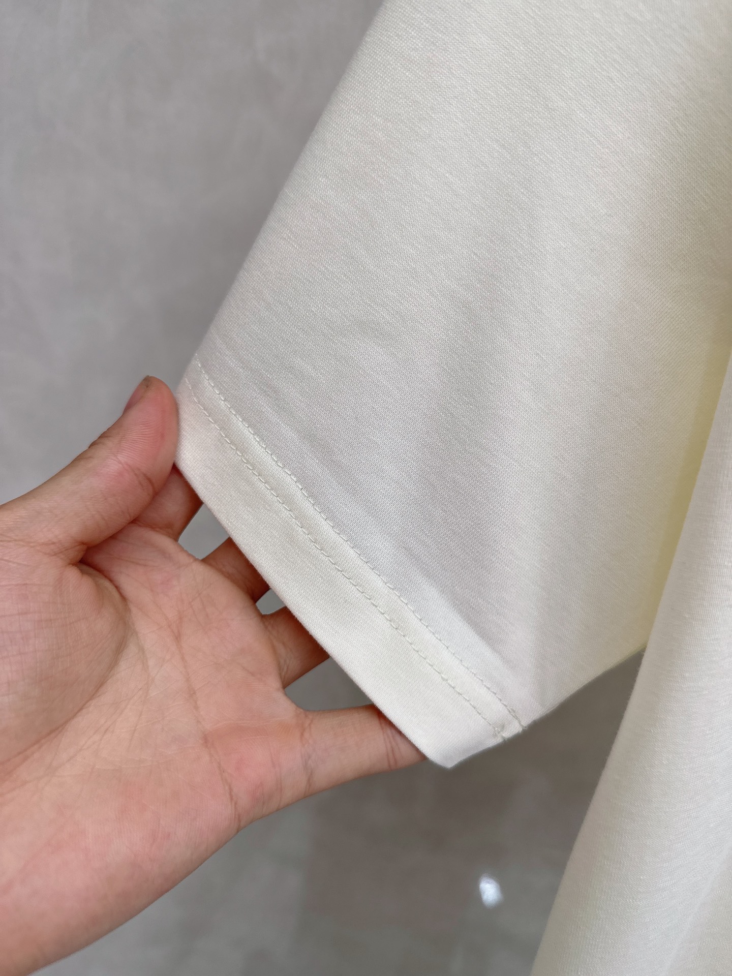 巴宝莉 🔥🔥Ss春夏最新款数码短袖T恤，定制丝光棉面料，手感柔软，穿着舒适，做工精细.上身效果无敌帅气，