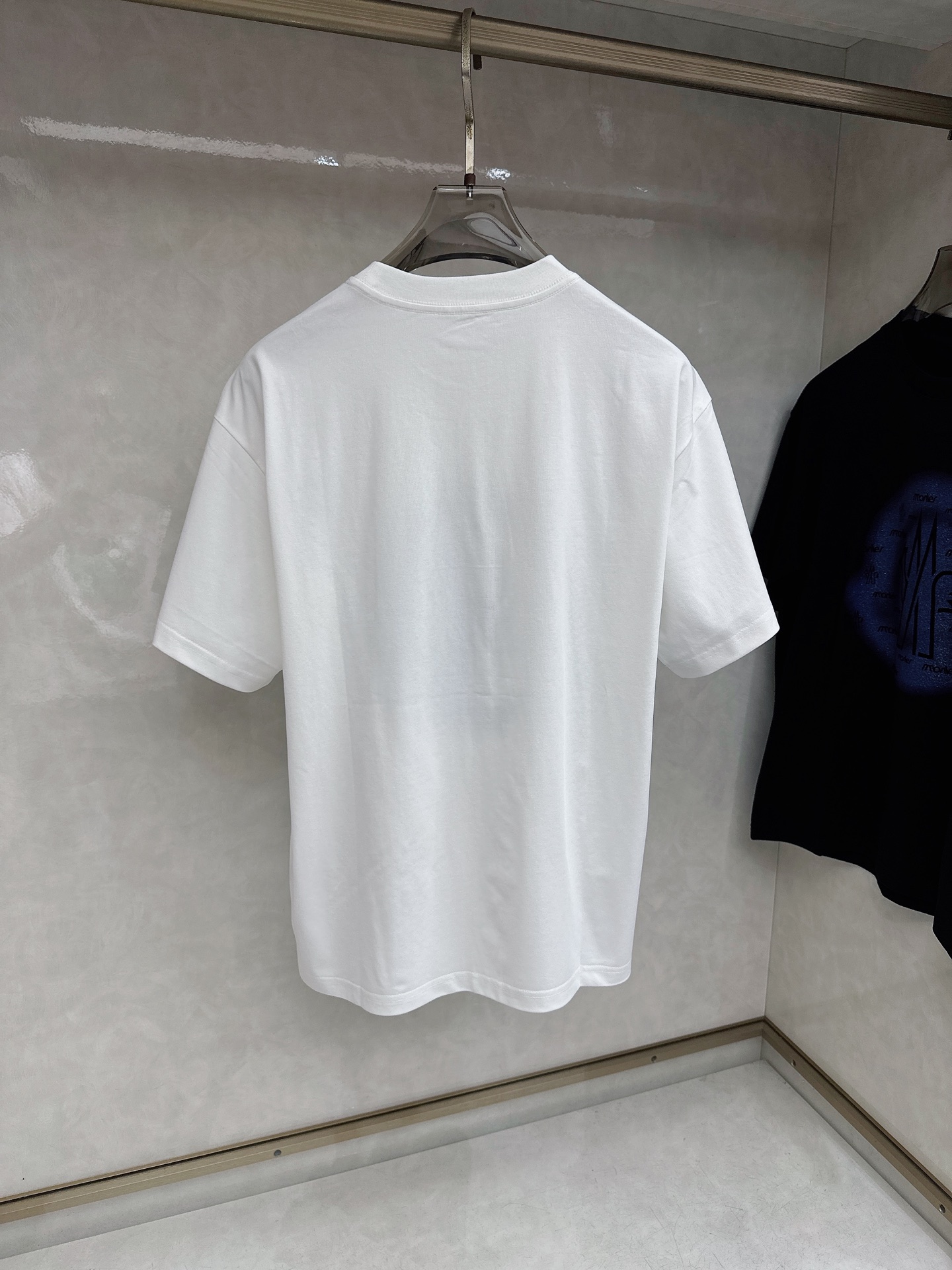 蒙口 🔥🔥Ss春夏最新款数码短袖T恤，定制丝光棉面料，手感柔软，穿着舒适，做工精细.上身效果无敌帅气，码