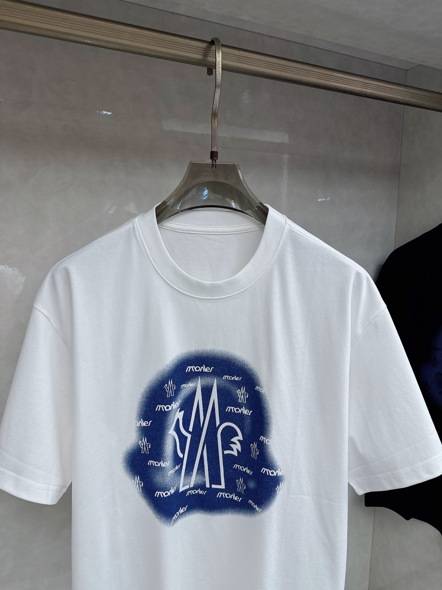 蒙口 🔥🔥Ss春夏最新款数码短袖T恤，定制丝光棉面料，手感柔软，穿着舒适，做工精细.上身效果无敌帅气，码