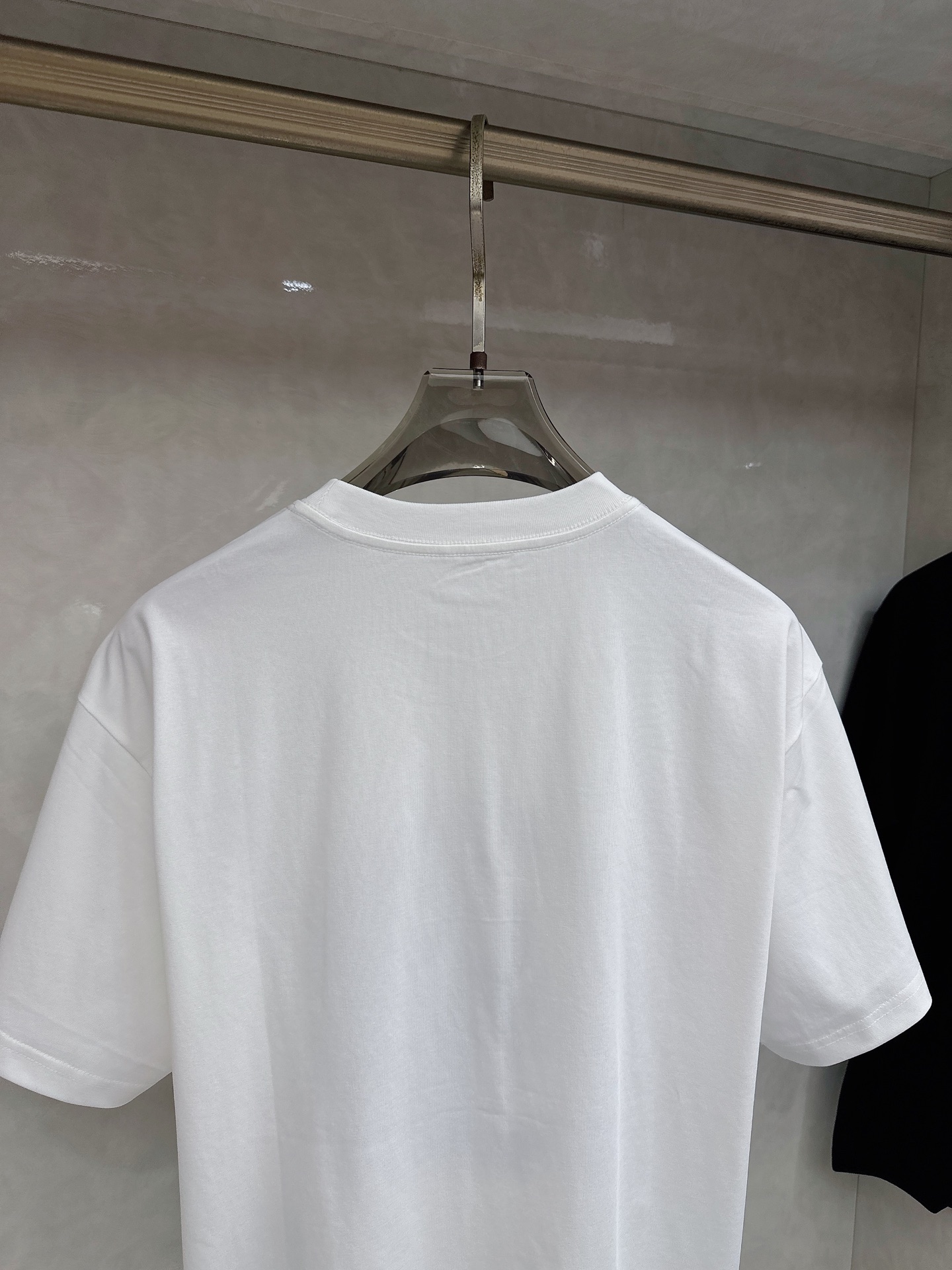 蒙口 🔥🔥Ss春夏最新款数码短袖T恤，定制丝光棉面料，手感柔软，穿着舒适，做工精细.上身效果无敌帅气，码