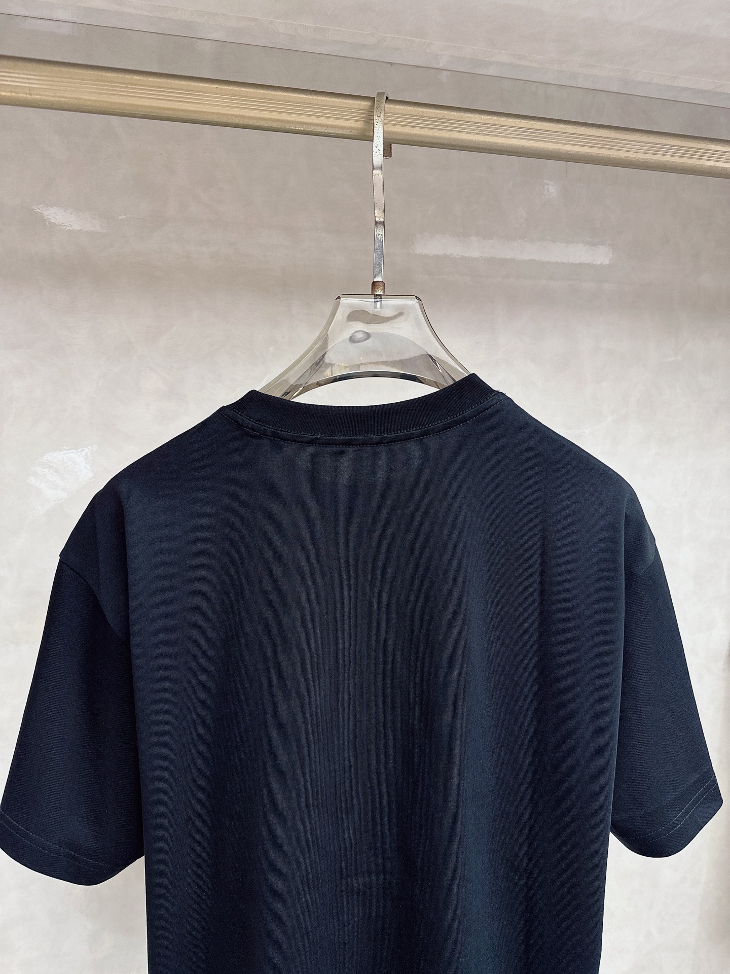 蒙口 🔥🔥Ss春夏最新款数码短袖T恤，定制丝光棉面料，手感柔软，穿着舒适，做工精细.上身效果无敌帅气，码