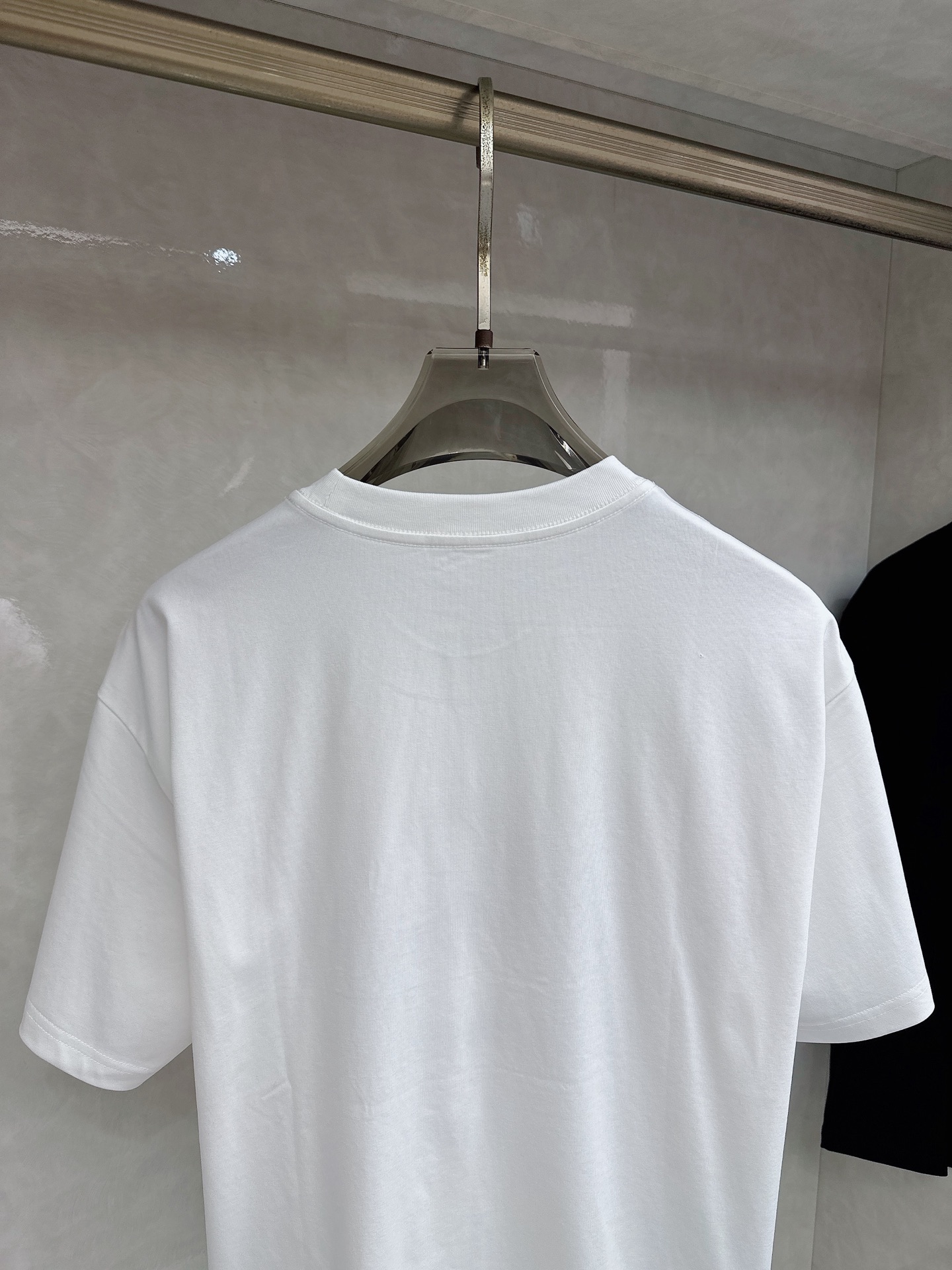 巴宝莉🔥🔥Ss春夏最新款数码短袖T恤，定制丝光棉面料，手感柔软，穿着舒适，做工精细.上身效果无敌帅气，码