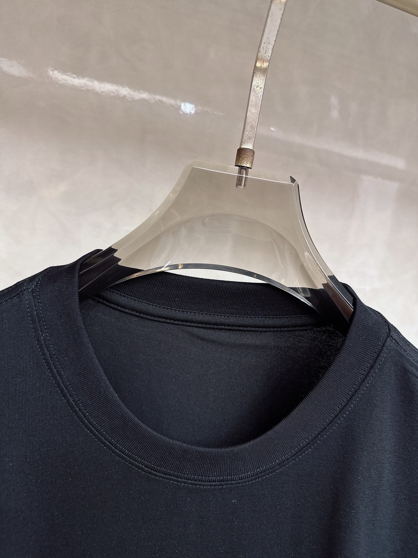 巴宝莉🔥🔥Ss春夏最新款数码短袖T恤，定制丝光棉面料，手感柔软，穿着舒适，做工精细.上身效果无敌帅气，码