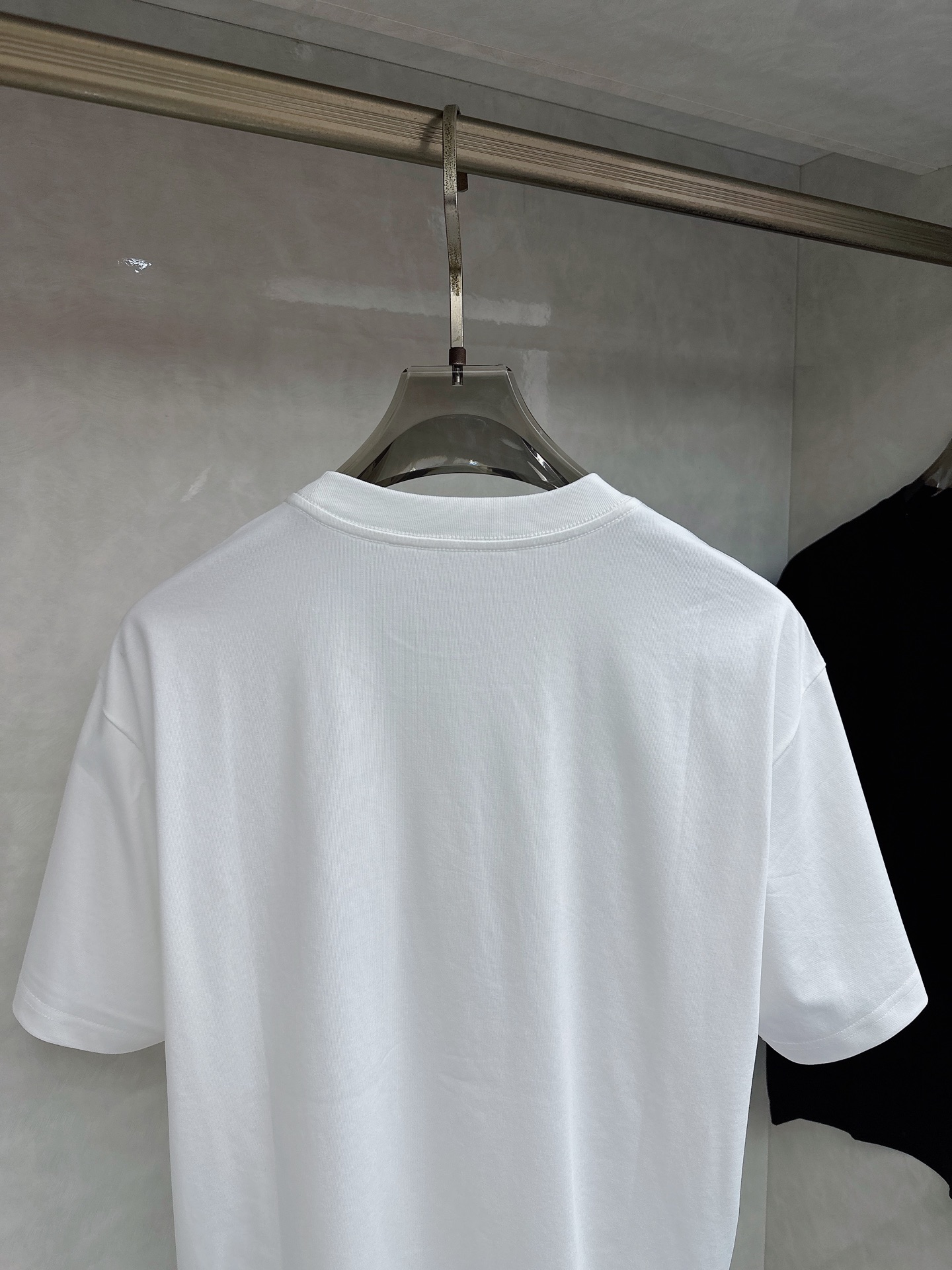 蒙口🔥🔥Ss春夏最新款数码短袖T恤，定制丝光棉面料，手感柔软，穿着舒适，做工精细.上身效果无敌帅气，码数