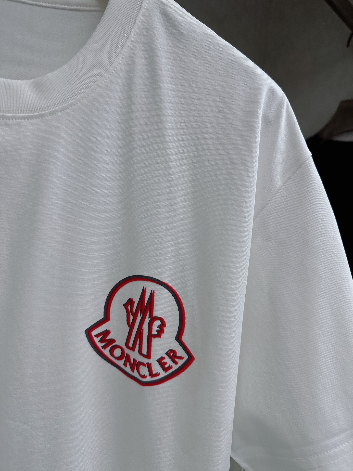 蒙口🔥🔥Ss春夏最新款数码短袖T恤，定制丝光棉面料，手感柔软，穿着舒适，做工精细.上身效果无敌帅气，码数