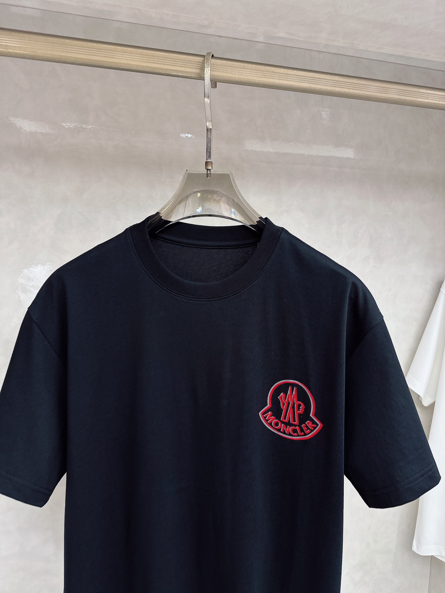 蒙口🔥🔥Ss春夏最新款数码短袖T恤，定制丝光棉面料，手感柔软，穿着舒适，做工精细.上身效果无敌帅气，码数