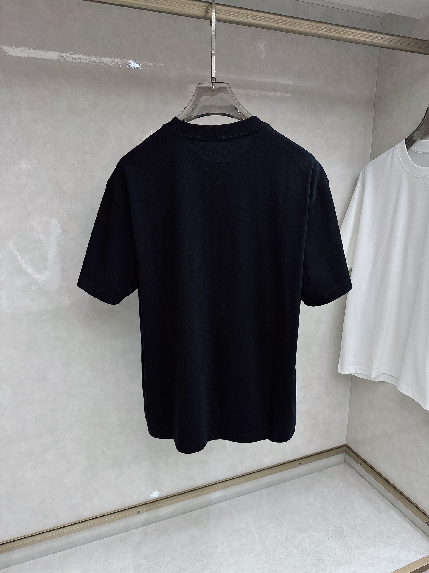 蒙口🔥🔥Ss春夏最新款数码短袖T恤，定制丝光棉面料，手感柔软，穿着舒适，做工精细.上身效果无敌帅气，码数