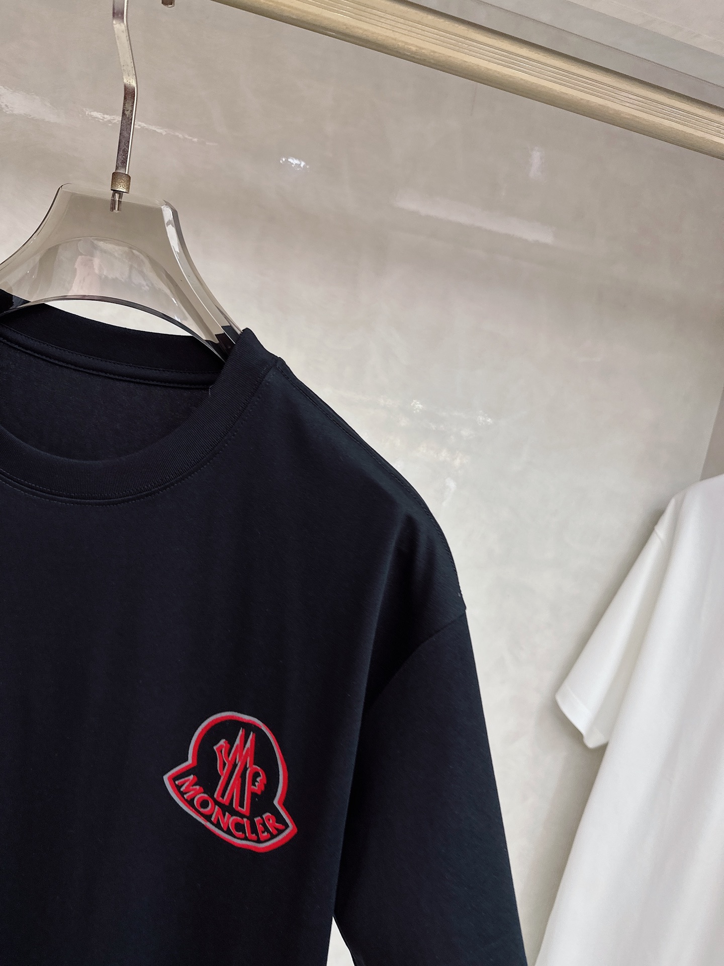 蒙口🔥🔥Ss春夏最新款数码短袖T恤，定制丝光棉面料，手感柔软，穿着舒适，做工精细.上身效果无敌帅气，码数