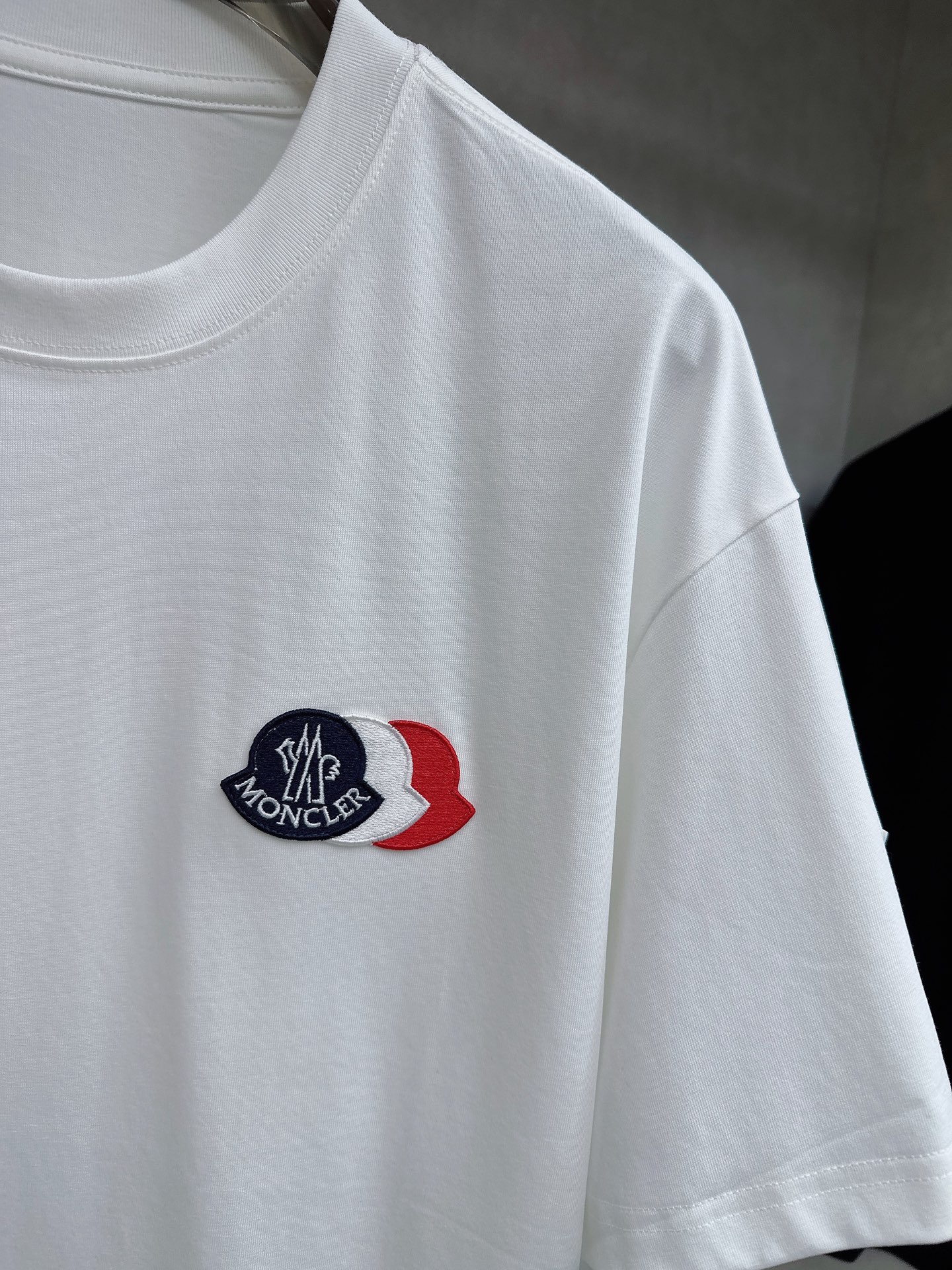 蒙口🔥🔥Ss春夏最新款数码短袖T恤，定制丝光棉面料，手感柔软，穿着舒适，做工精细.上身效果无敌帅气，码数