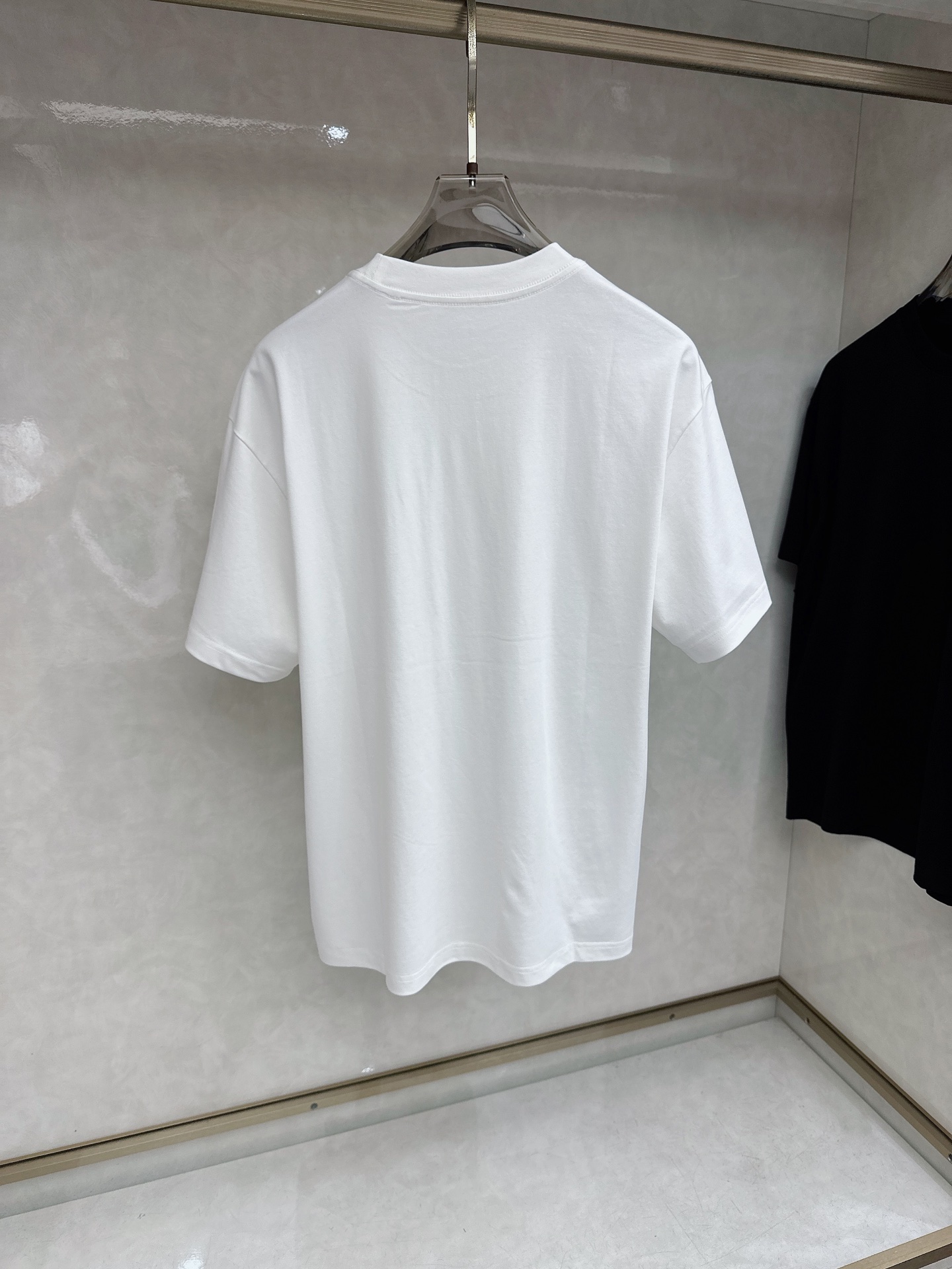 蒙口🔥🔥Ss春夏最新款数码短袖T恤，定制丝光棉面料，手感柔软，穿着舒适，做工精细.上身效果无敌帅气，码数