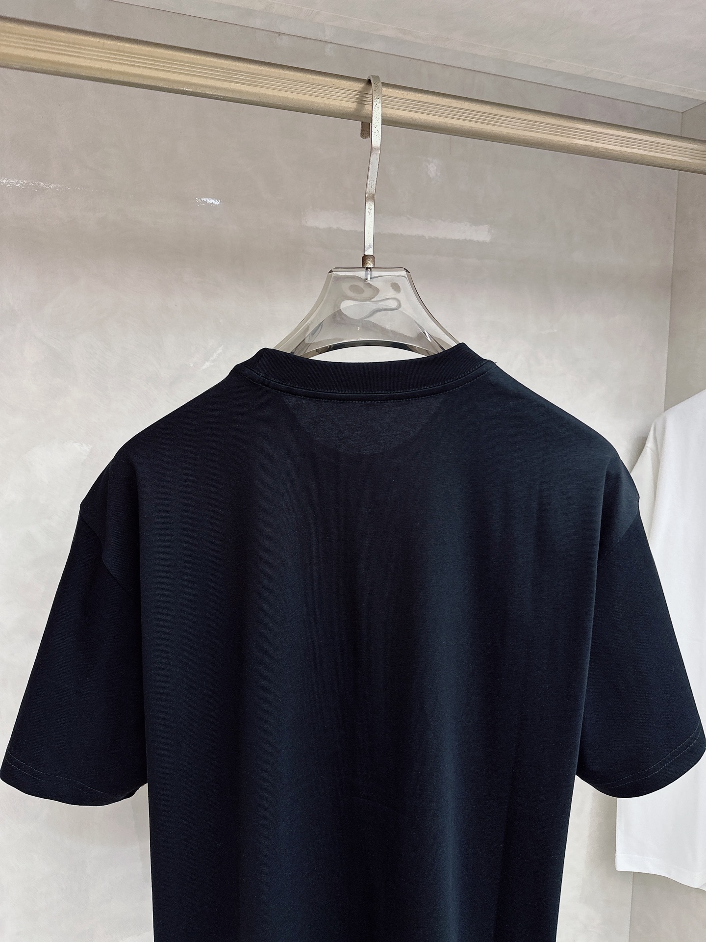 蒙口🔥🔥Ss春夏最新款数码短袖T恤，定制丝光棉面料，手感柔软，穿着舒适，做工精细.上身效果无敌帅气，码数