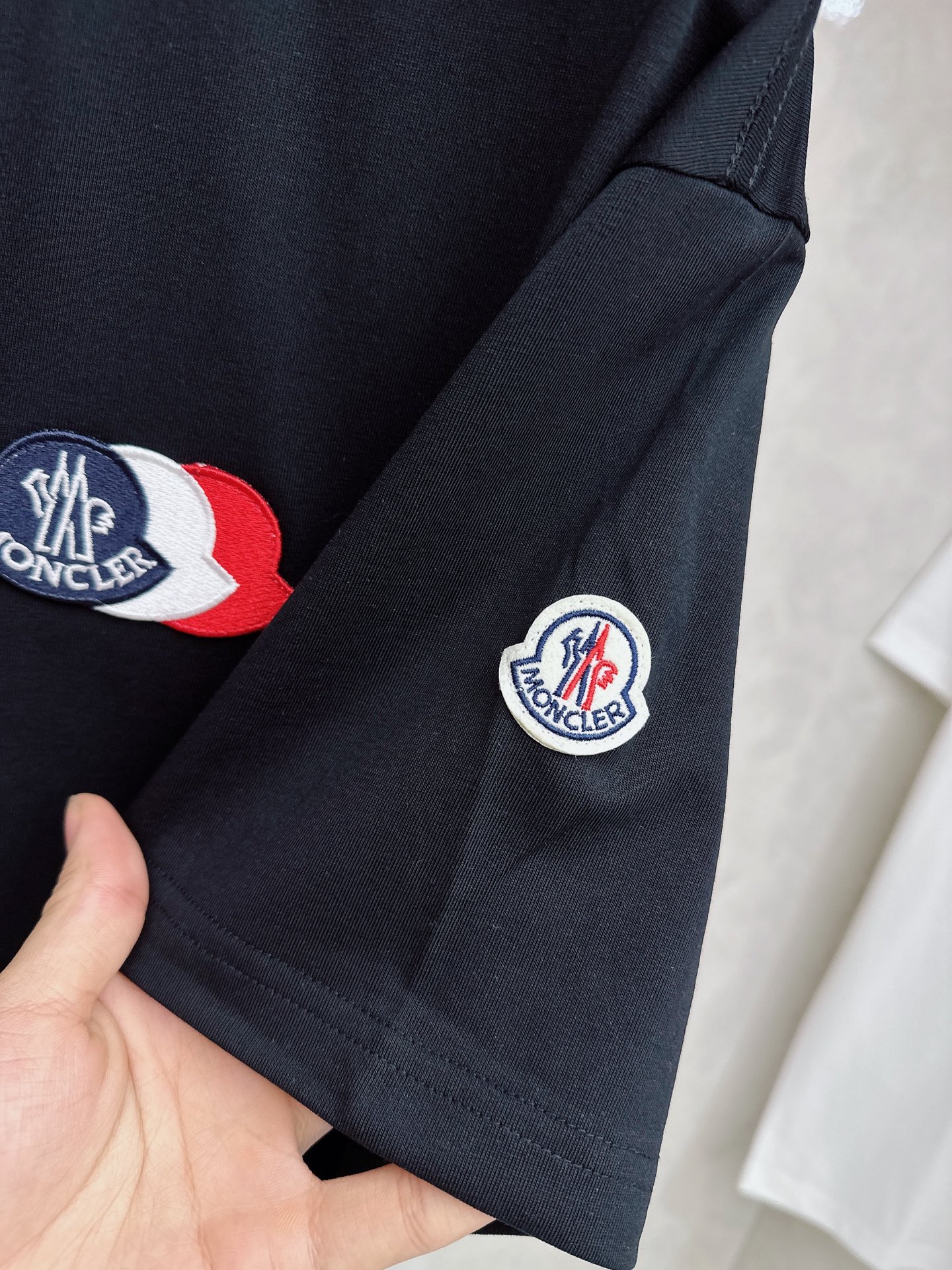 蒙口🔥🔥Ss春夏最新款数码短袖T恤，定制丝光棉面料，手感柔软，穿着舒适，做工精细.上身效果无敌帅气，码数