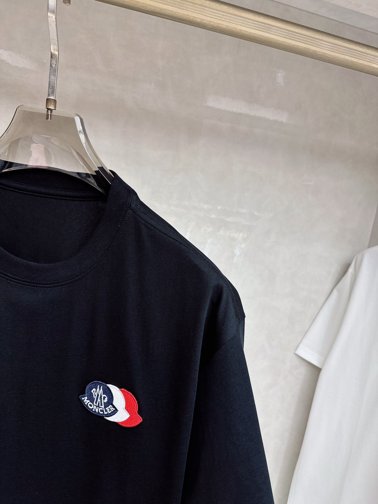 蒙口🔥🔥Ss春夏最新款数码短袖T恤，定制丝光棉面料，手感柔软，穿着舒适，做工精细.上身效果无敌帅气，码数