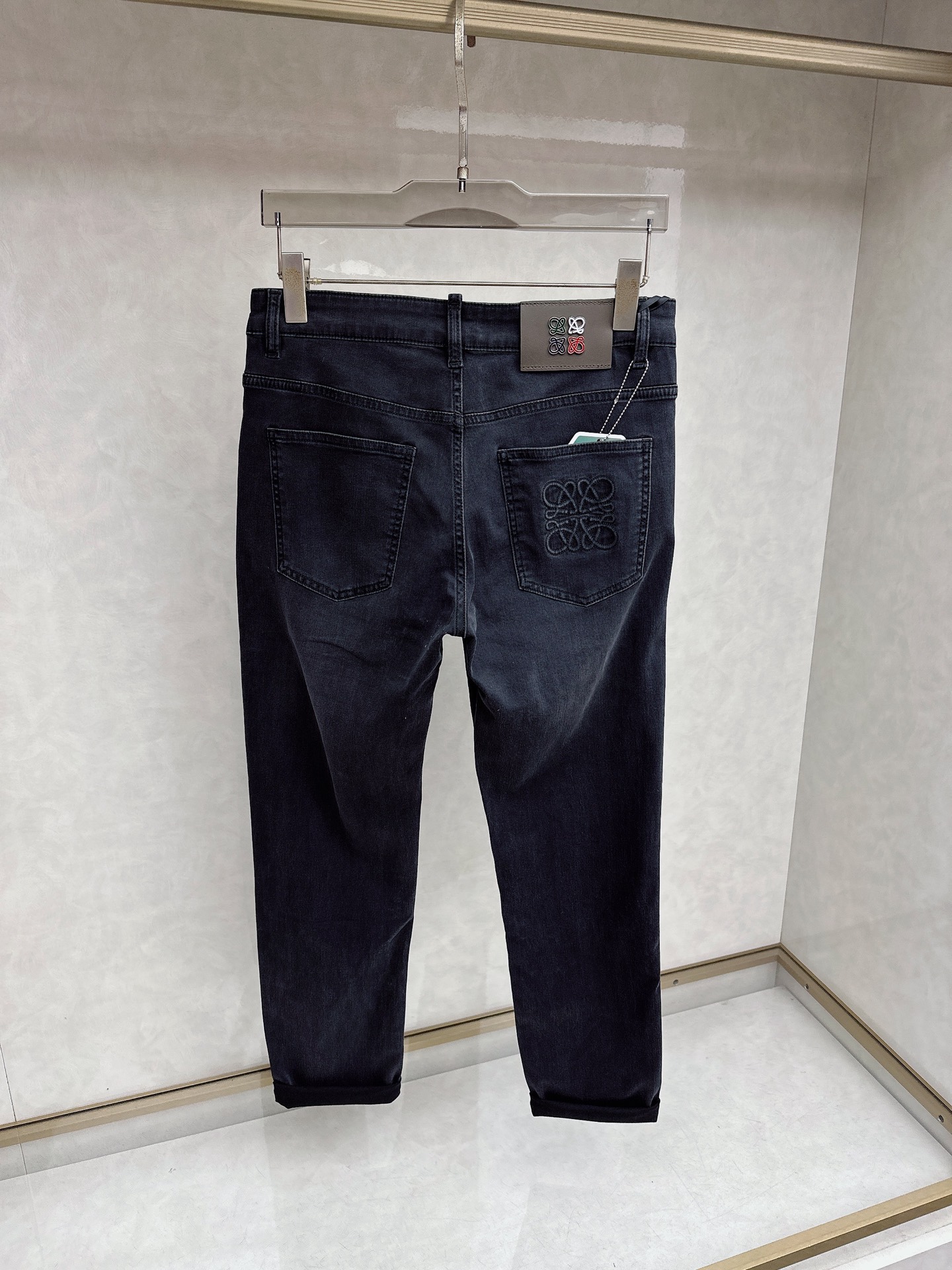 纪梵希 2026春夏🔥🔥新款现货上市，原单爆款牛仔裤👖超级定制款，原版五金，超级重工工艺，版型超赞👍细节