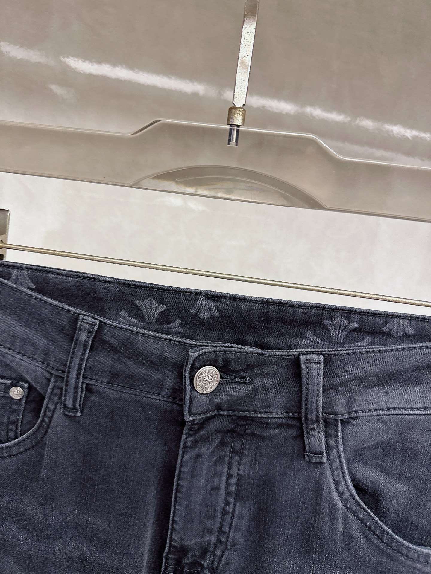 克罗心 2026春夏🔥🔥新款现货上市，原单爆款牛仔裤👖超级定制款，原版五金，超级重工工艺，版型超赞👍细节