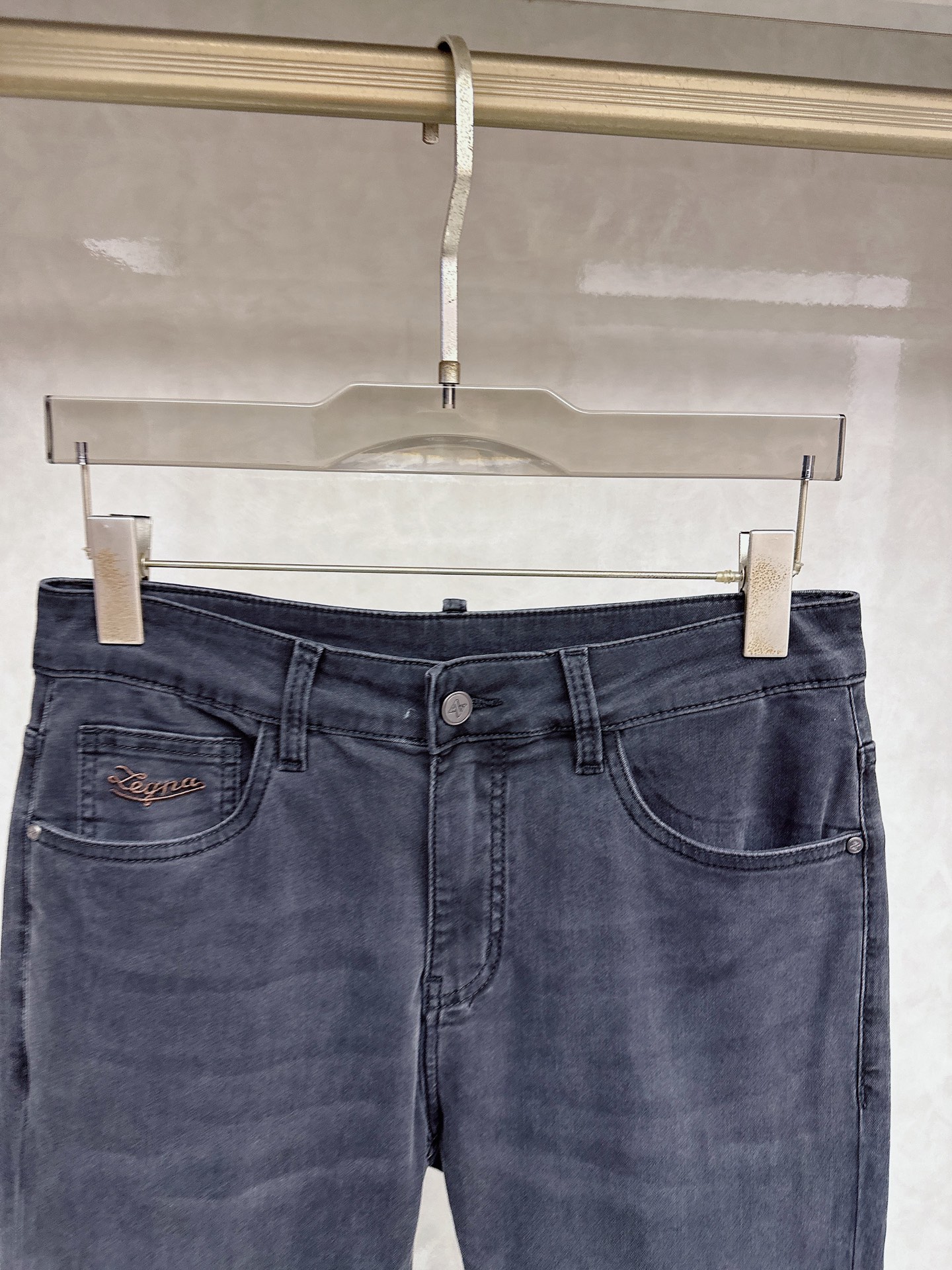 杰尼亚 2026春夏🔥🔥新款现货上市，原单爆款牛仔裤👖超级定制款，原版五金，超级重工工艺，版型超赞👍细节