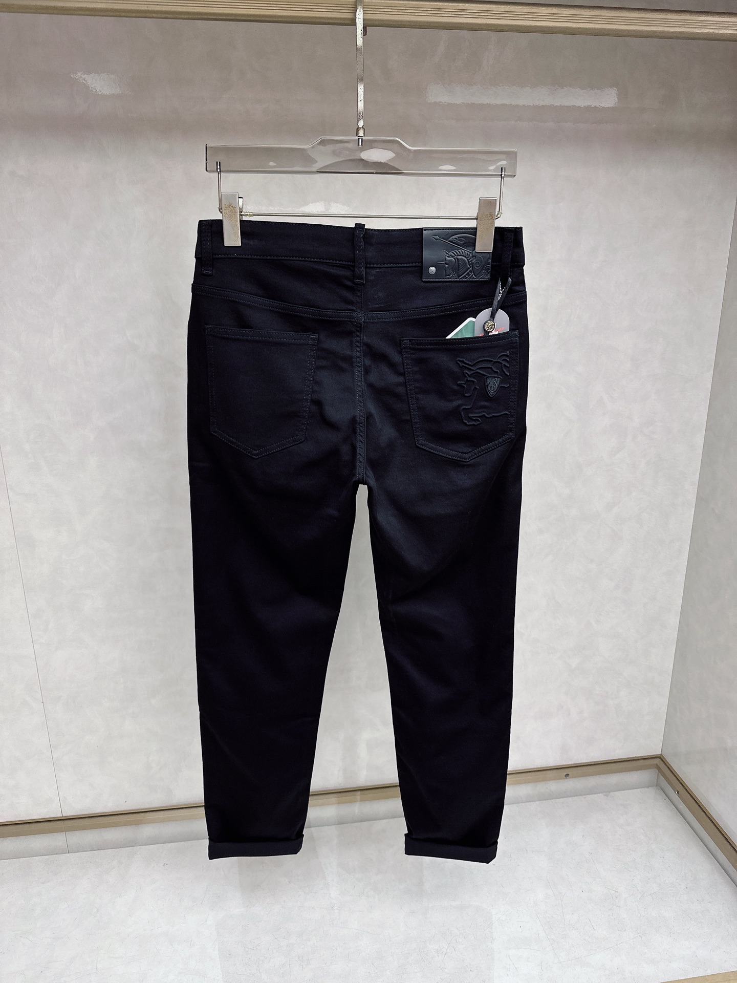 巴宝莉 2026春夏🔥🔥新款现货上市，原单爆款牛仔裤👖超级定制款，原版五金，超级重工工艺，版型超赞👍细节